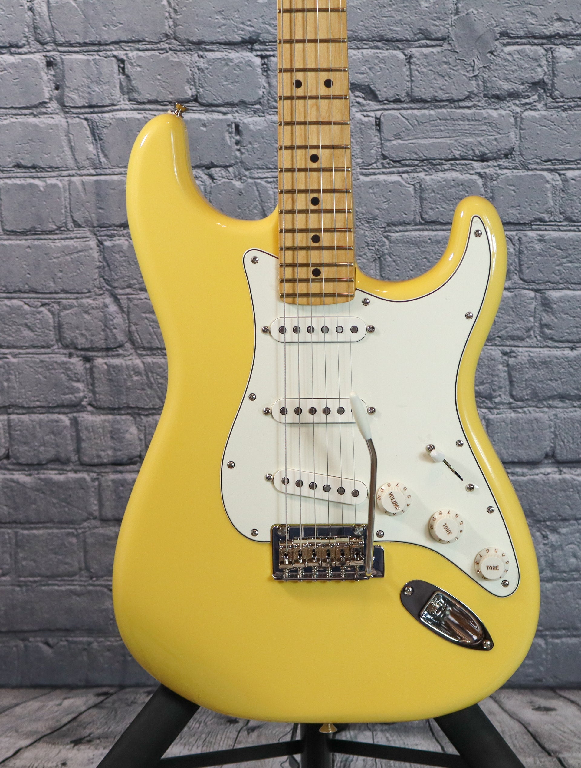 Fender Player Stratocaster-Buttercream