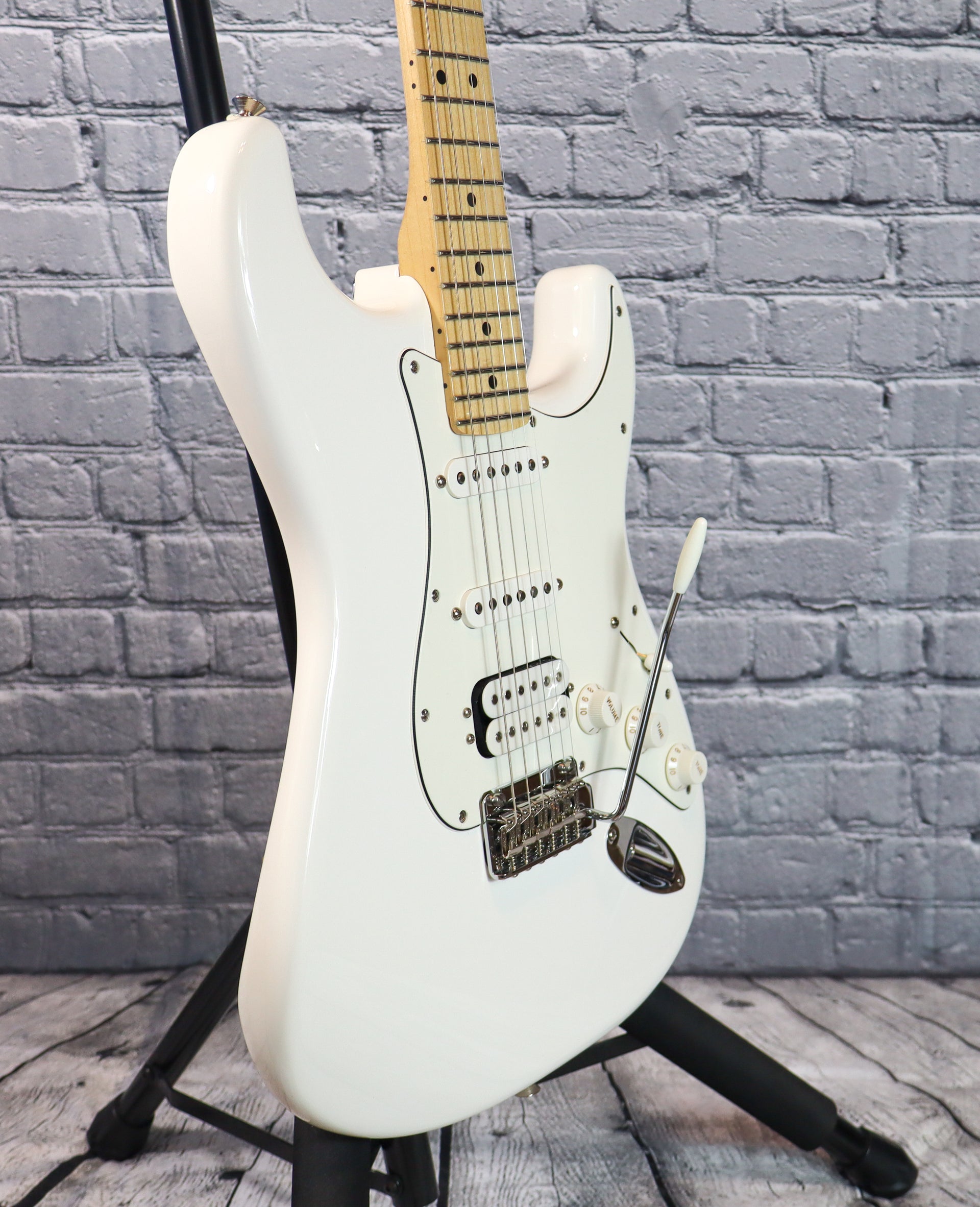 Fender Player Stratocaster HSS-Polar White