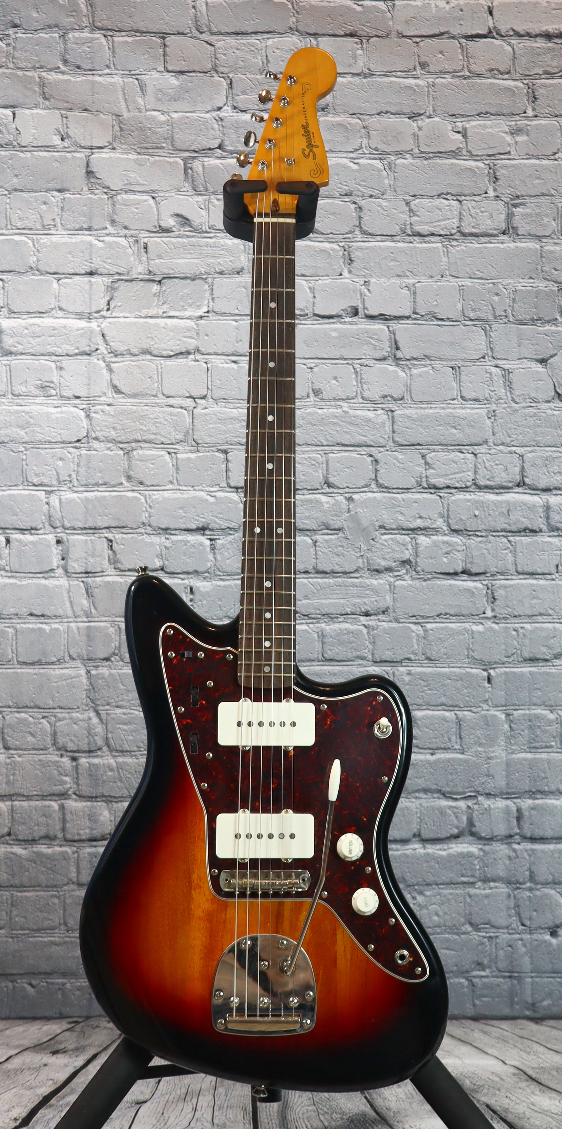 Squier Classic Vibe 60s Jazzmaster-3 Tone Sunburst