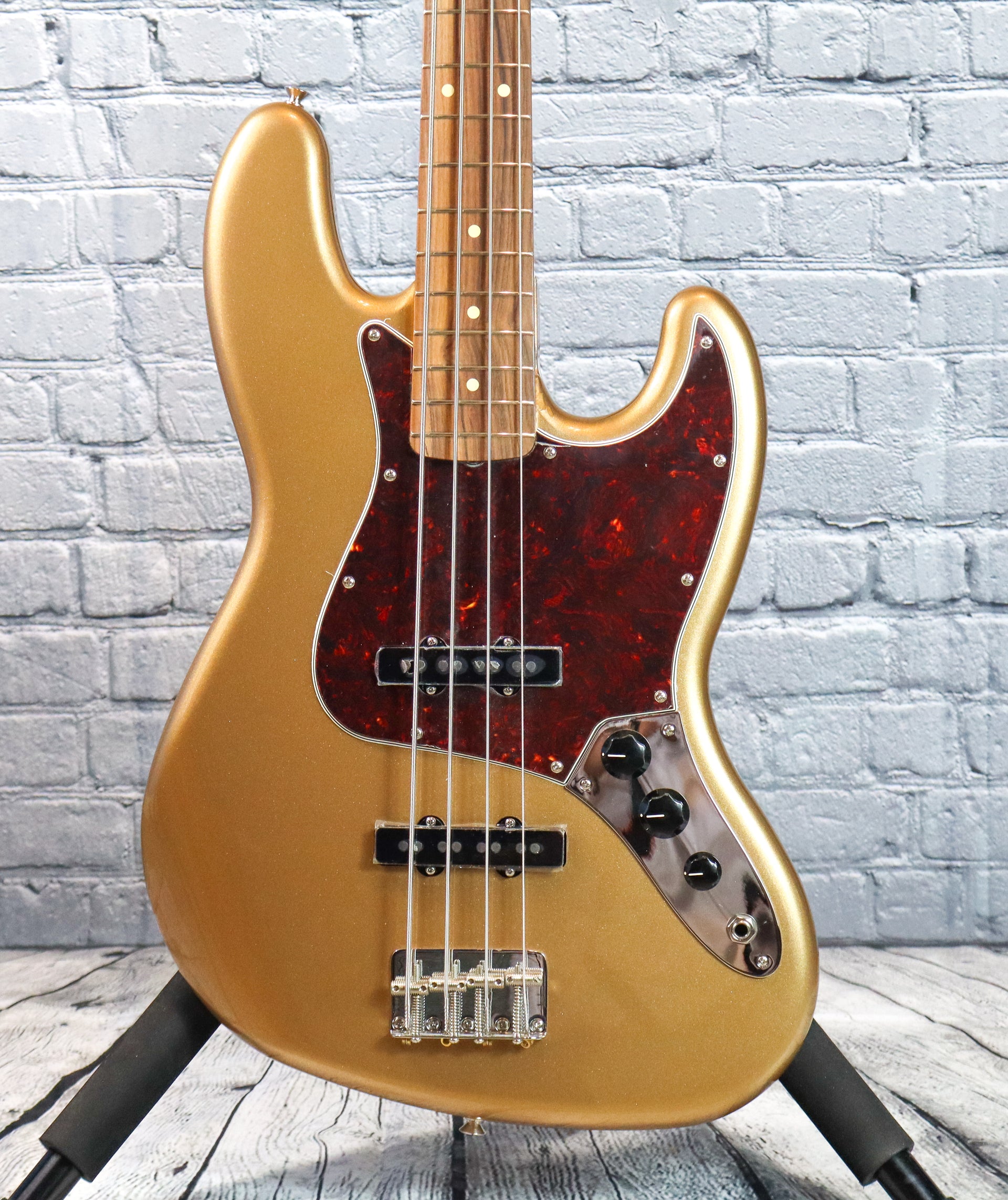 Fender Vintera 60s Jazz Bass-Firemist Gold