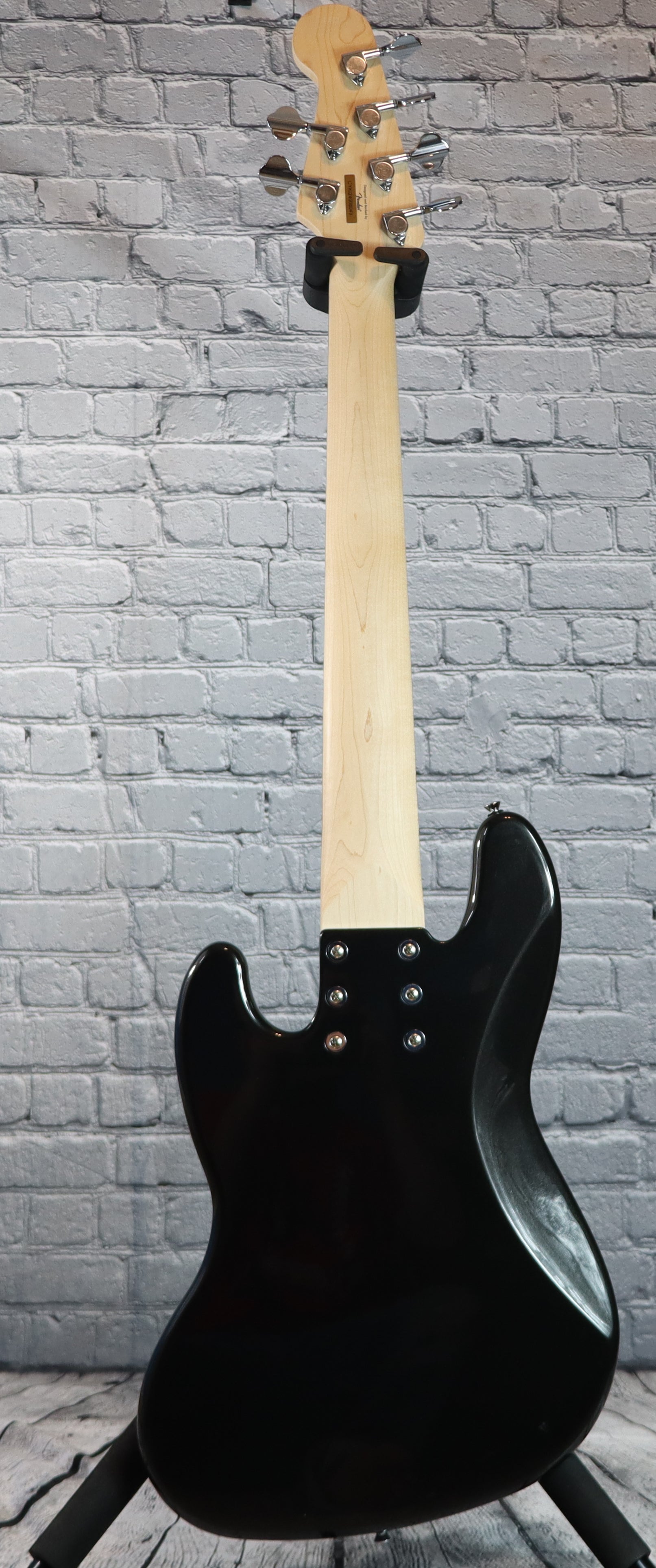 Squier Affinity Jazz Bass VI-Black Metallic
