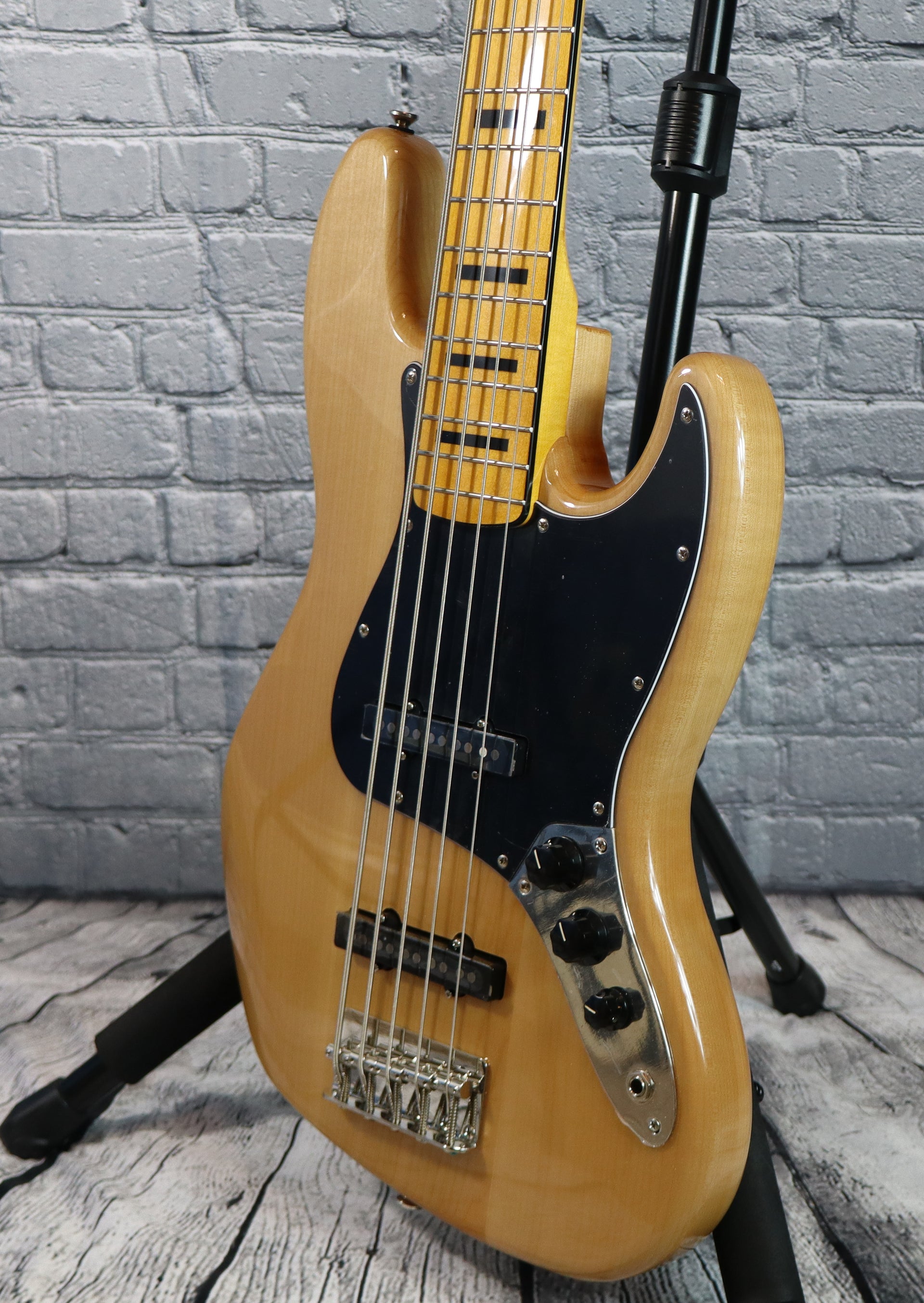 Squier Classic Vibe 70s Jazz Bass V-Natural