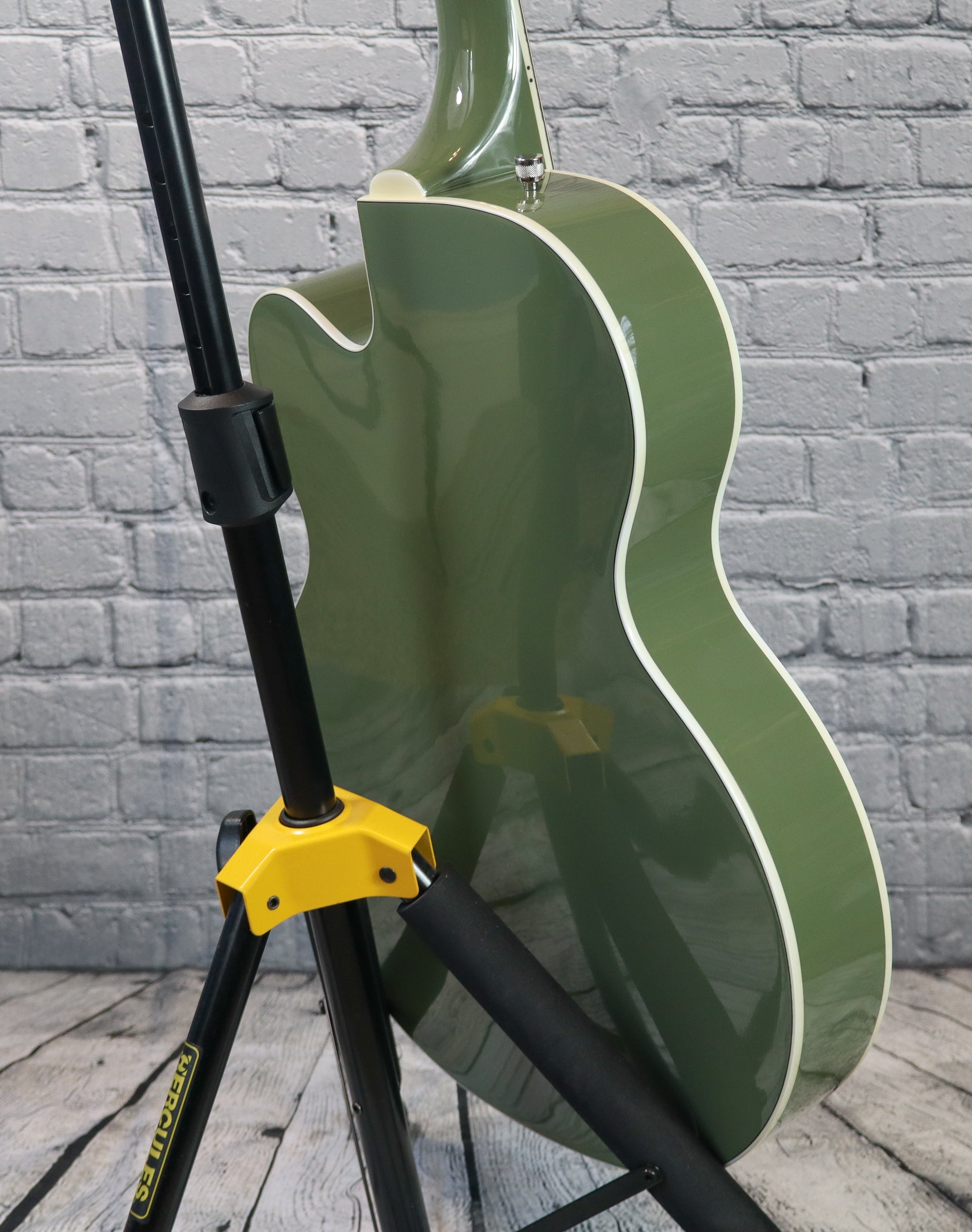 Gretsch G5420T Electromatic Classic Hollowbody Electric Guitar-Two Tone Anniversary Green