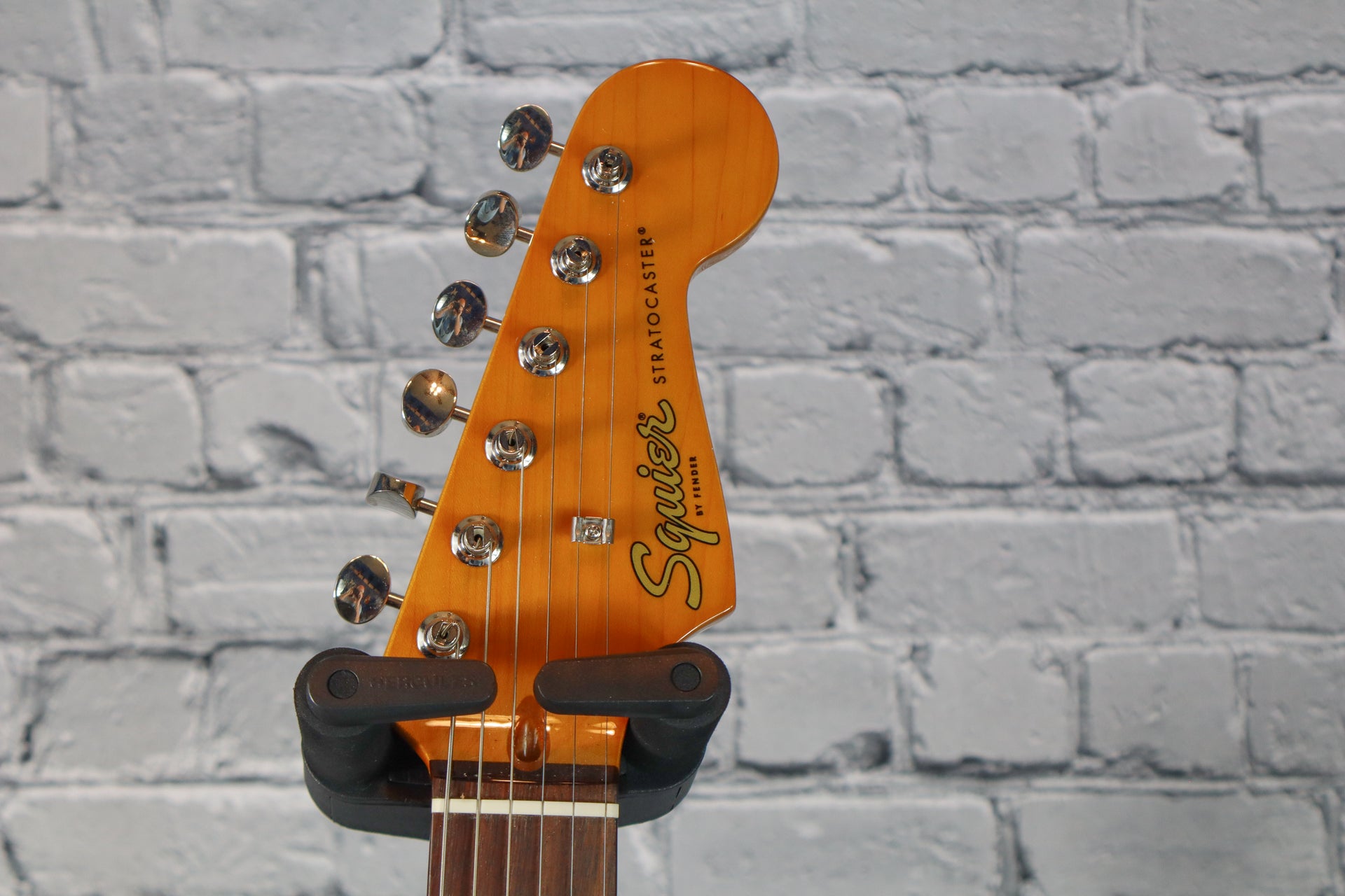 Squier Classic Vibe 60s Stratocaster-3 Tone Sunburst