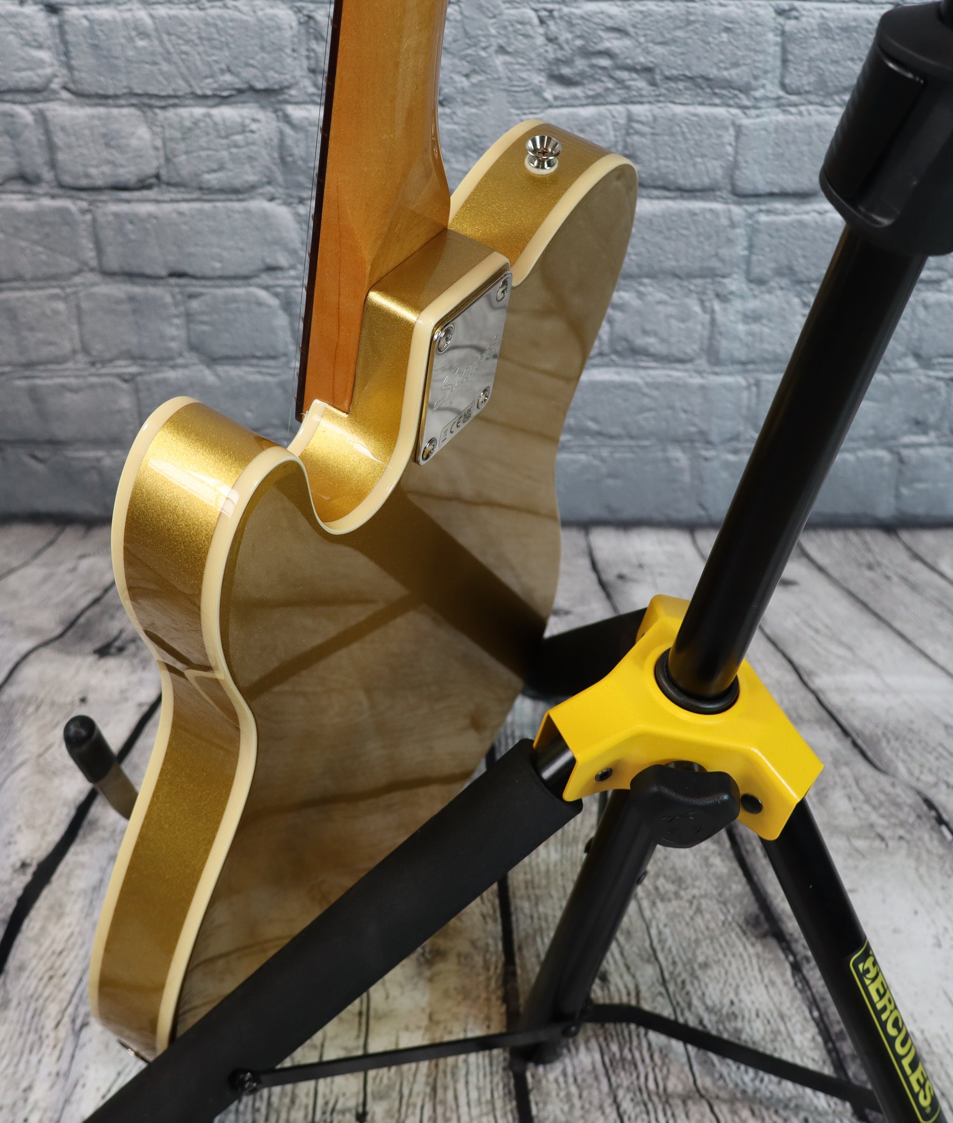 Squier Classic Vibe Telecaster Custom Bigsby SH-Aztec Gold