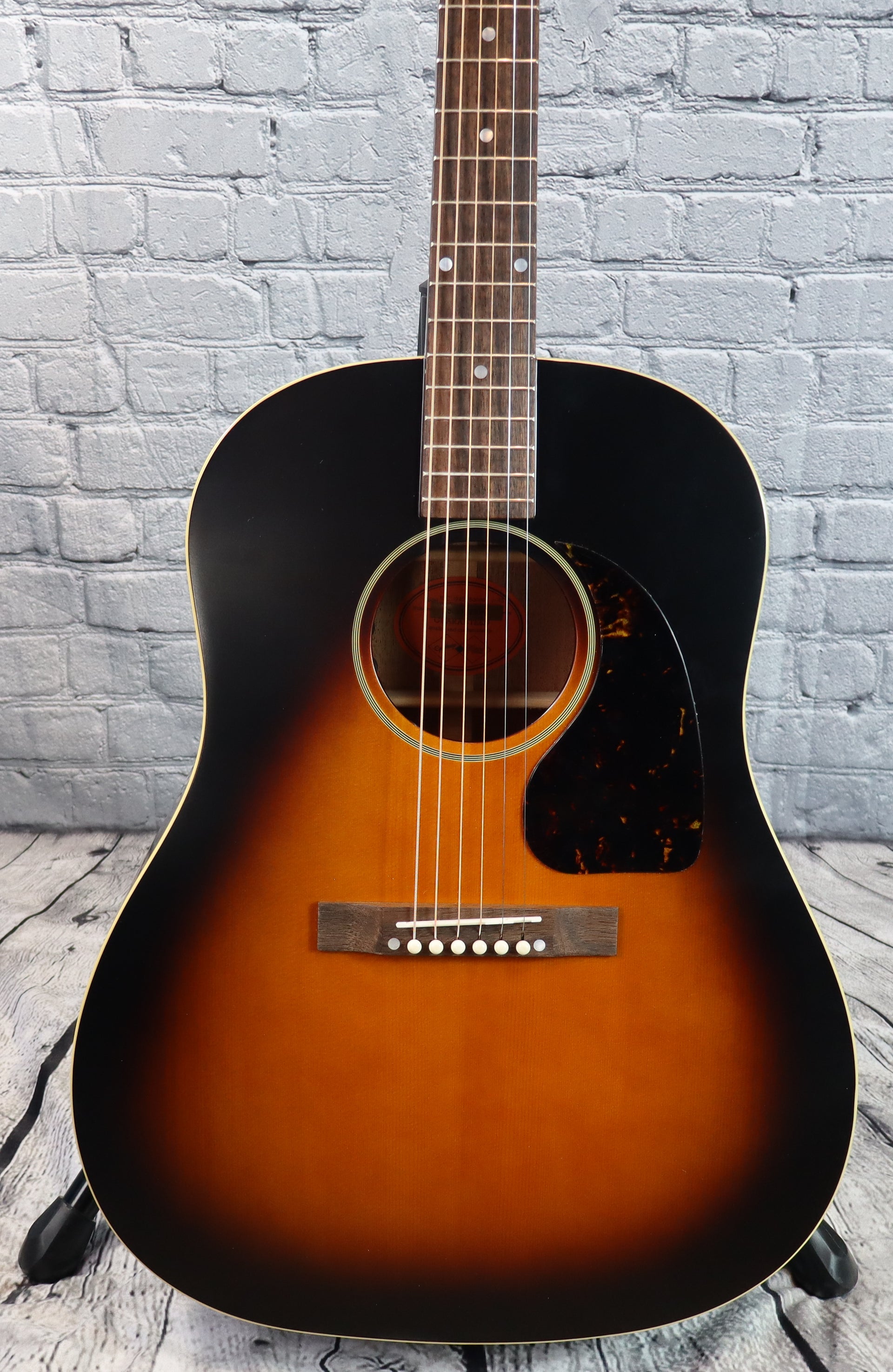 Epiphone Inspired by Gibson Custom 1942 Banner Reissue J-45-Vintage Sunburst