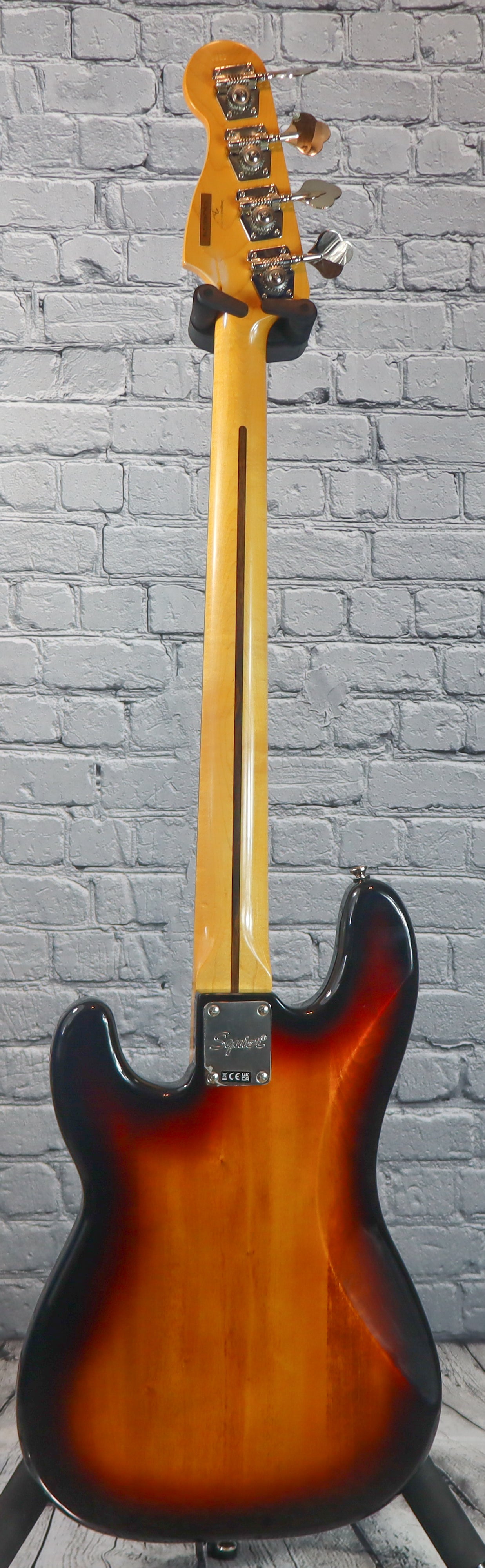 Squier Classic Vibe '60s Precision Bass - 3-Tone Sunburst