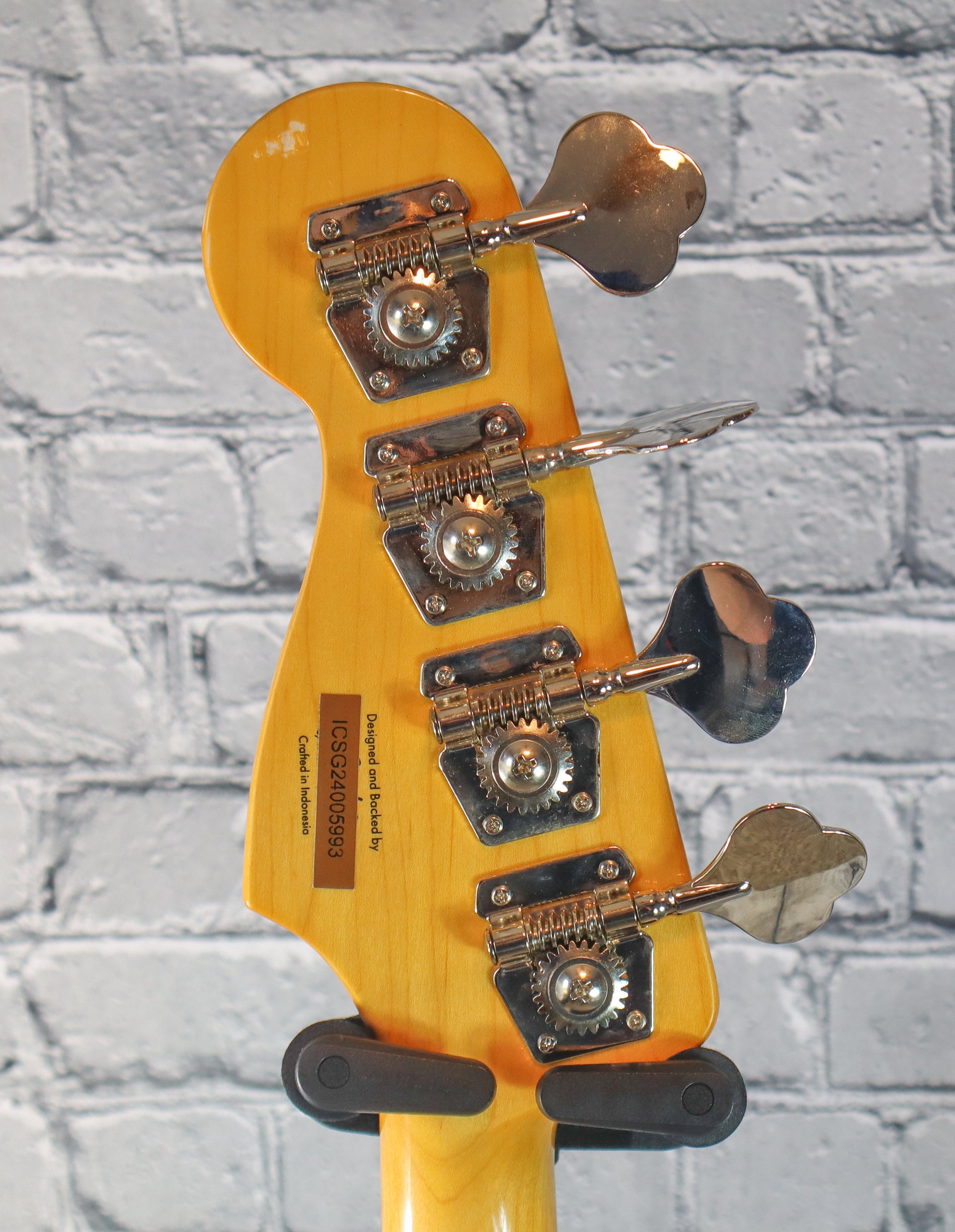 Squier Classic Vibe 60s Jazz Bass Fretless-3 Tone Sunburst