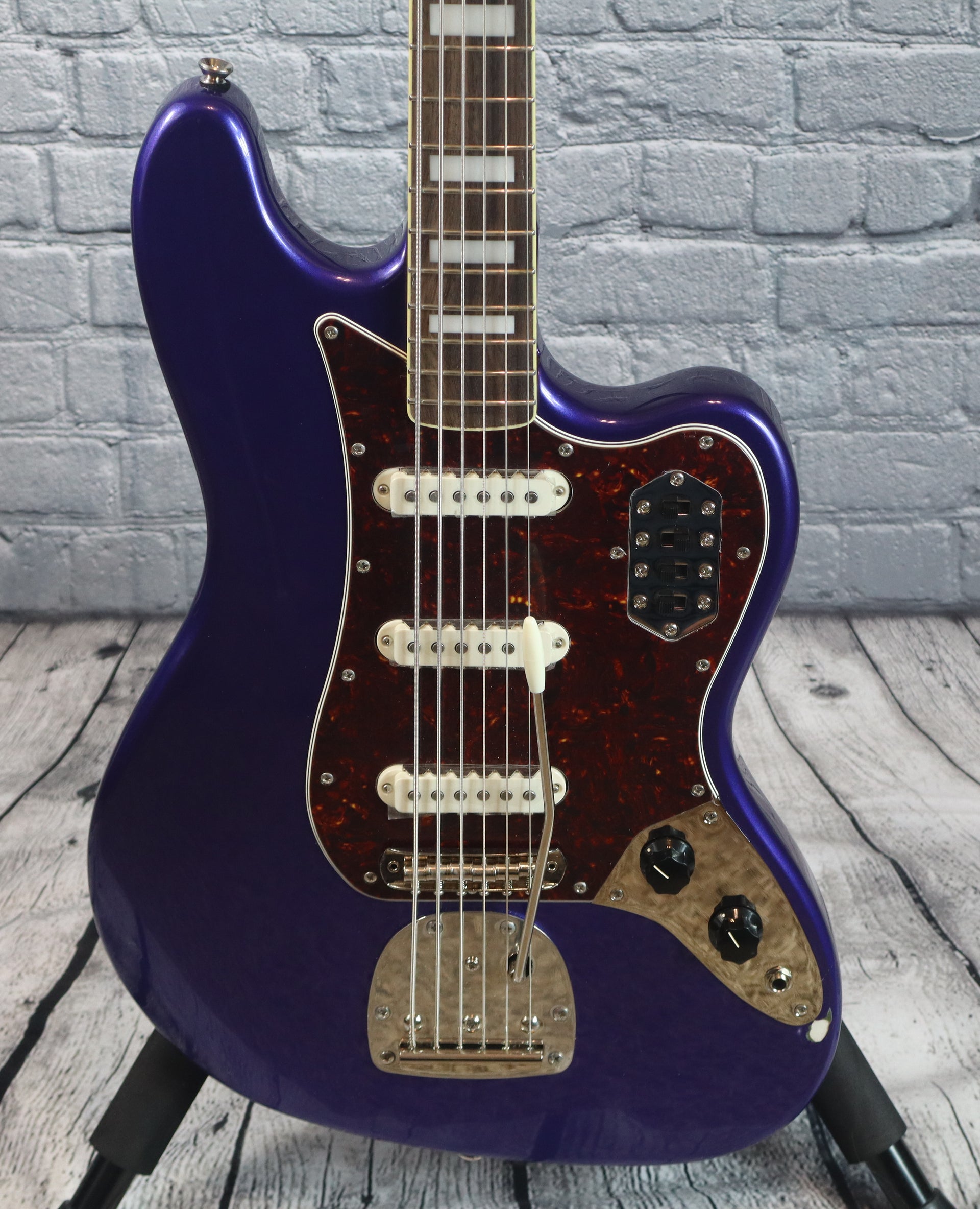 Squier FSR Classic Vibe Bass VI-Purple Metallic