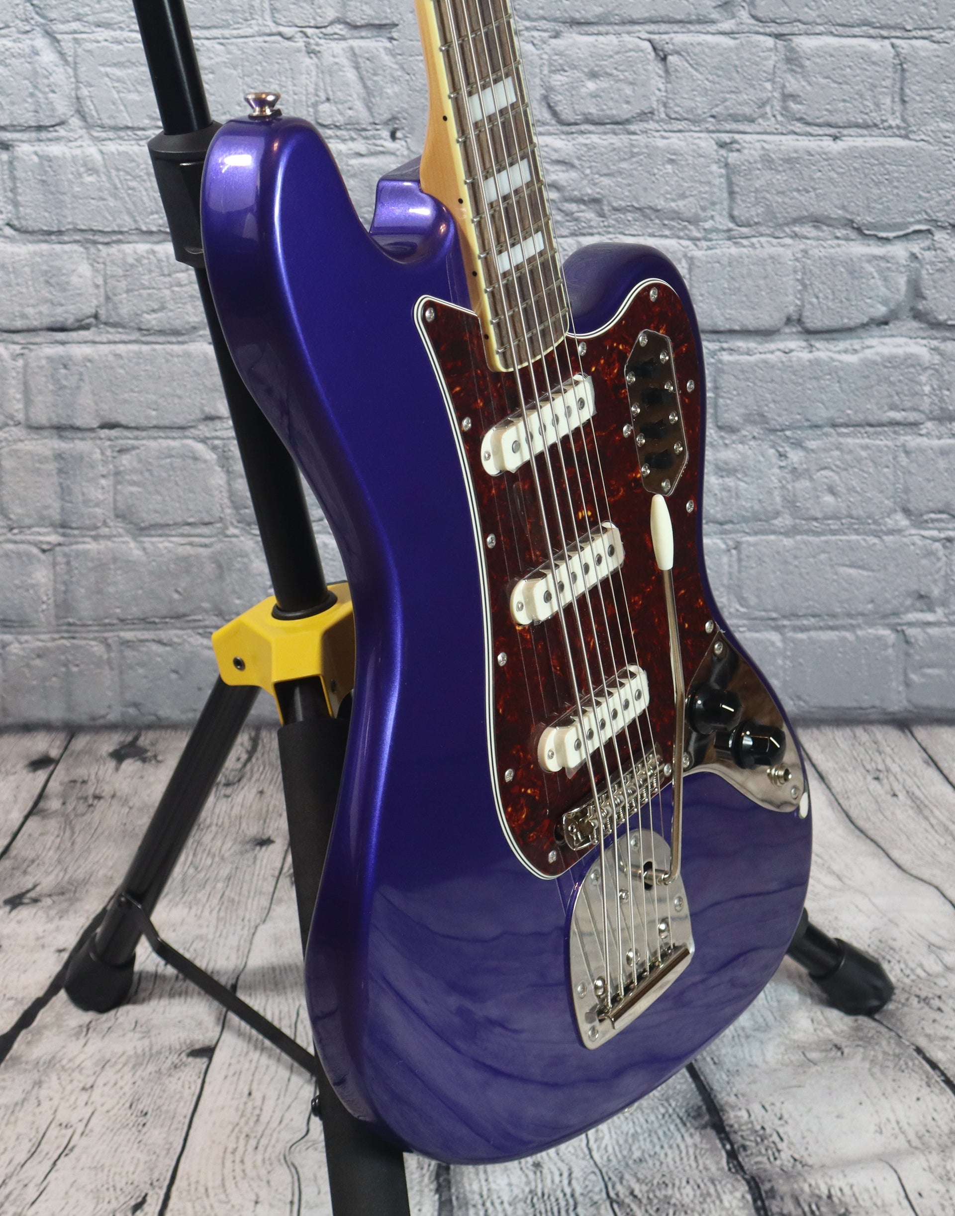 Squier FSR Classic Vibe Bass VI-Purple Metallic