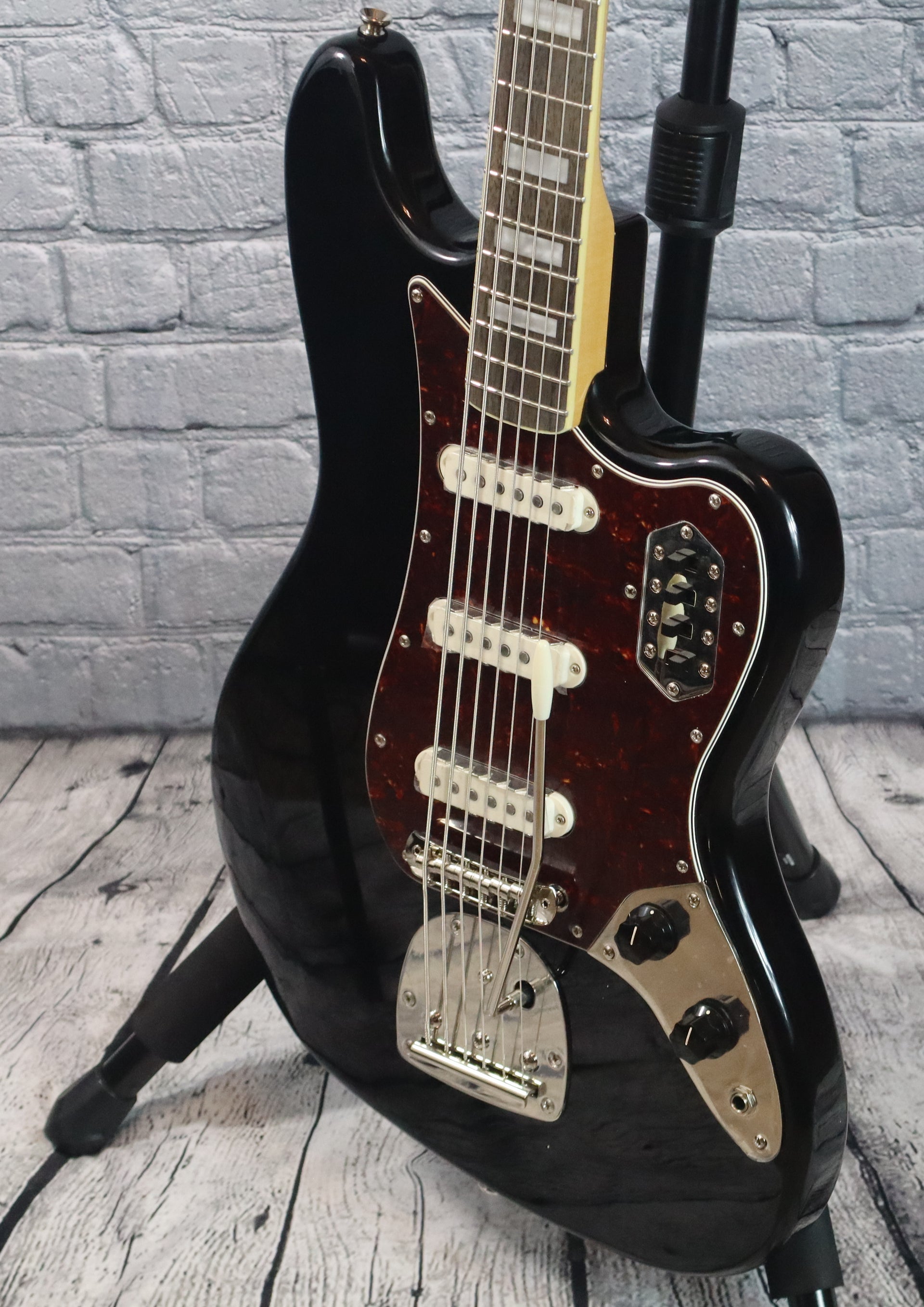 Squier Classic Vibe Bass VI-Black (5285)