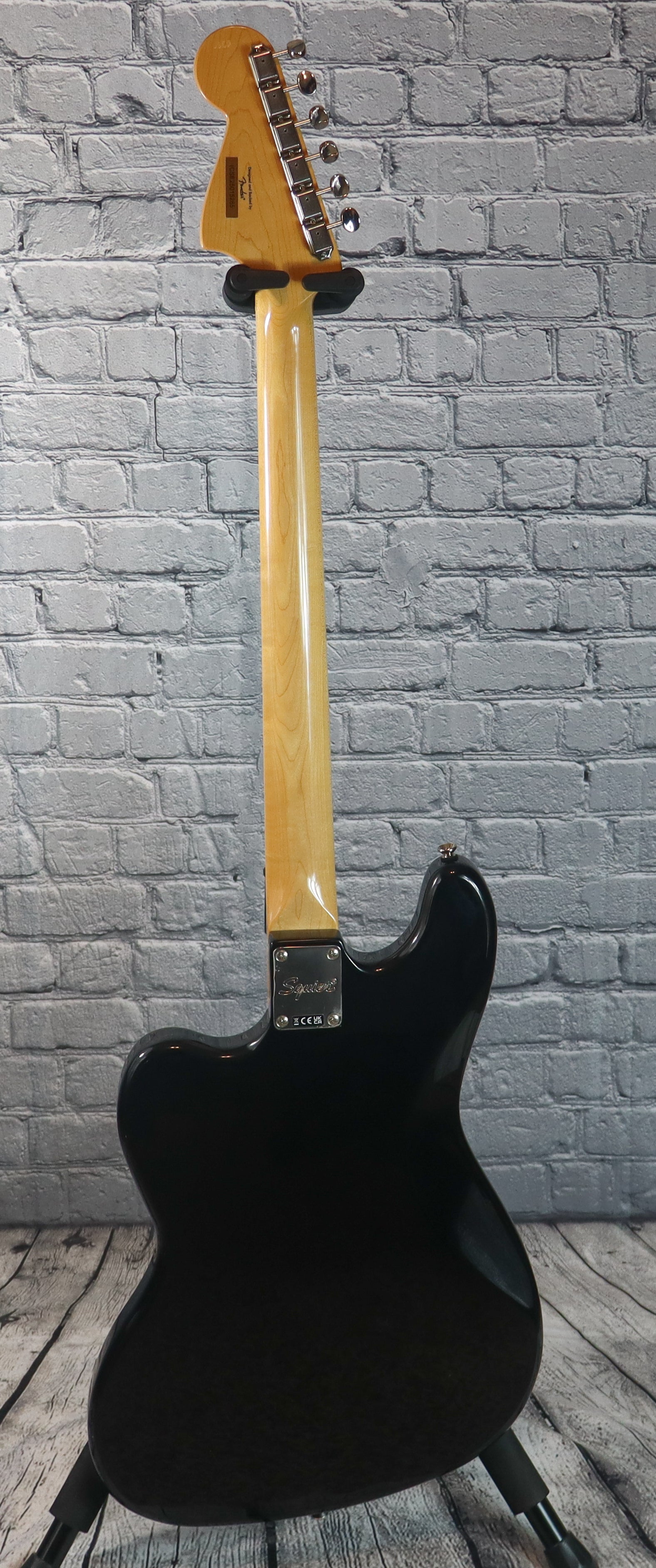 Squier Classic Vibe Bass VI-Black (5285)