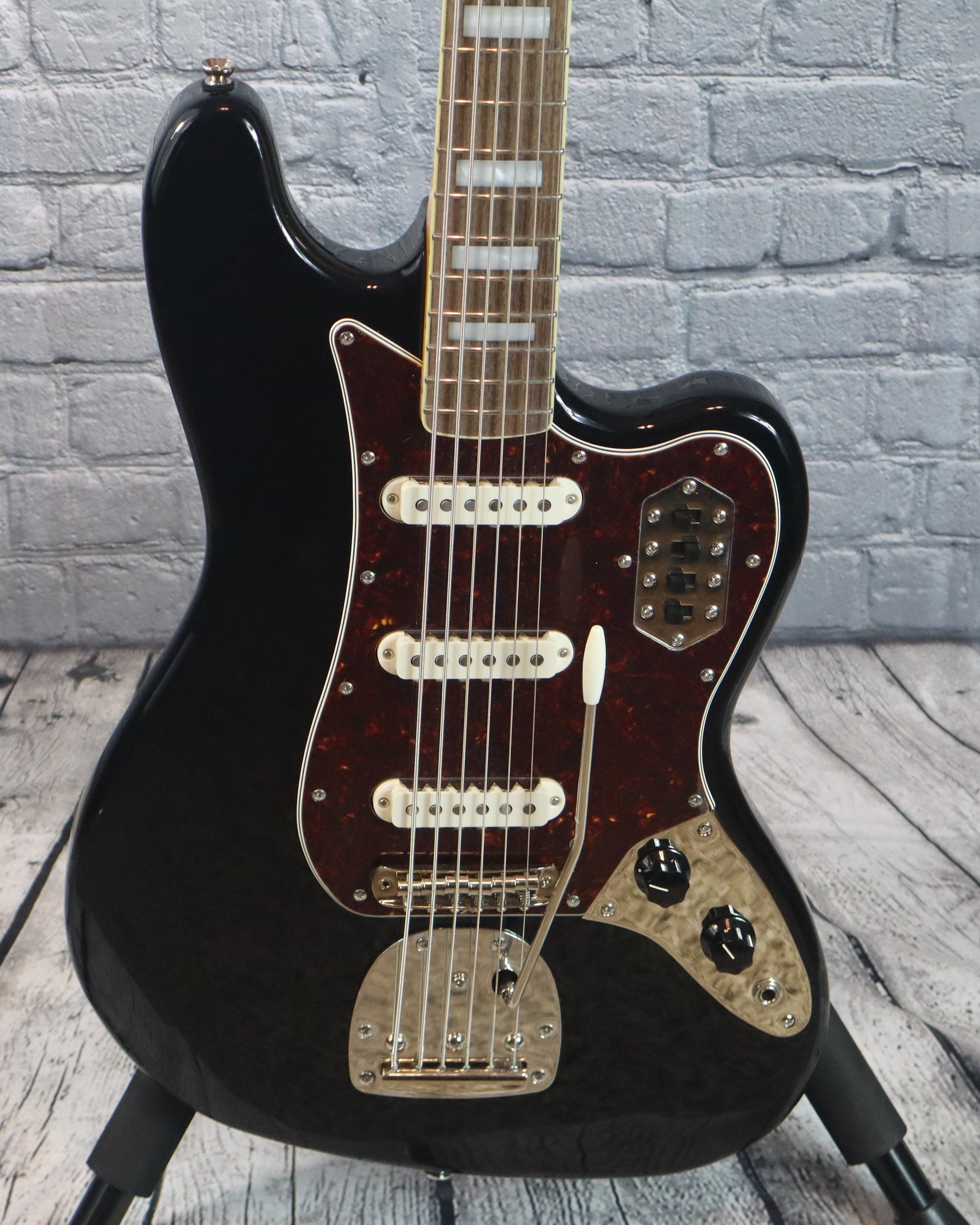 Squier Classic Vibe Bass VI-Black (1599)