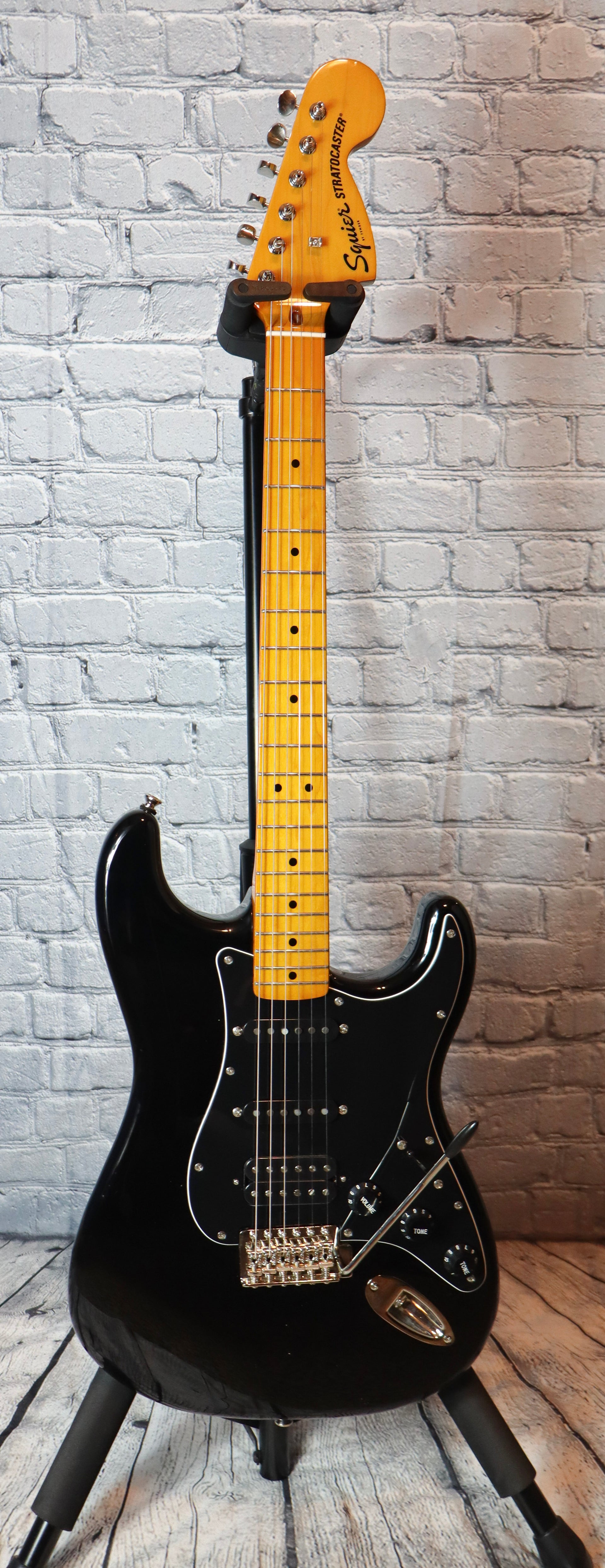Squier Classic Vibe 70s Stratocaster HSS-Black