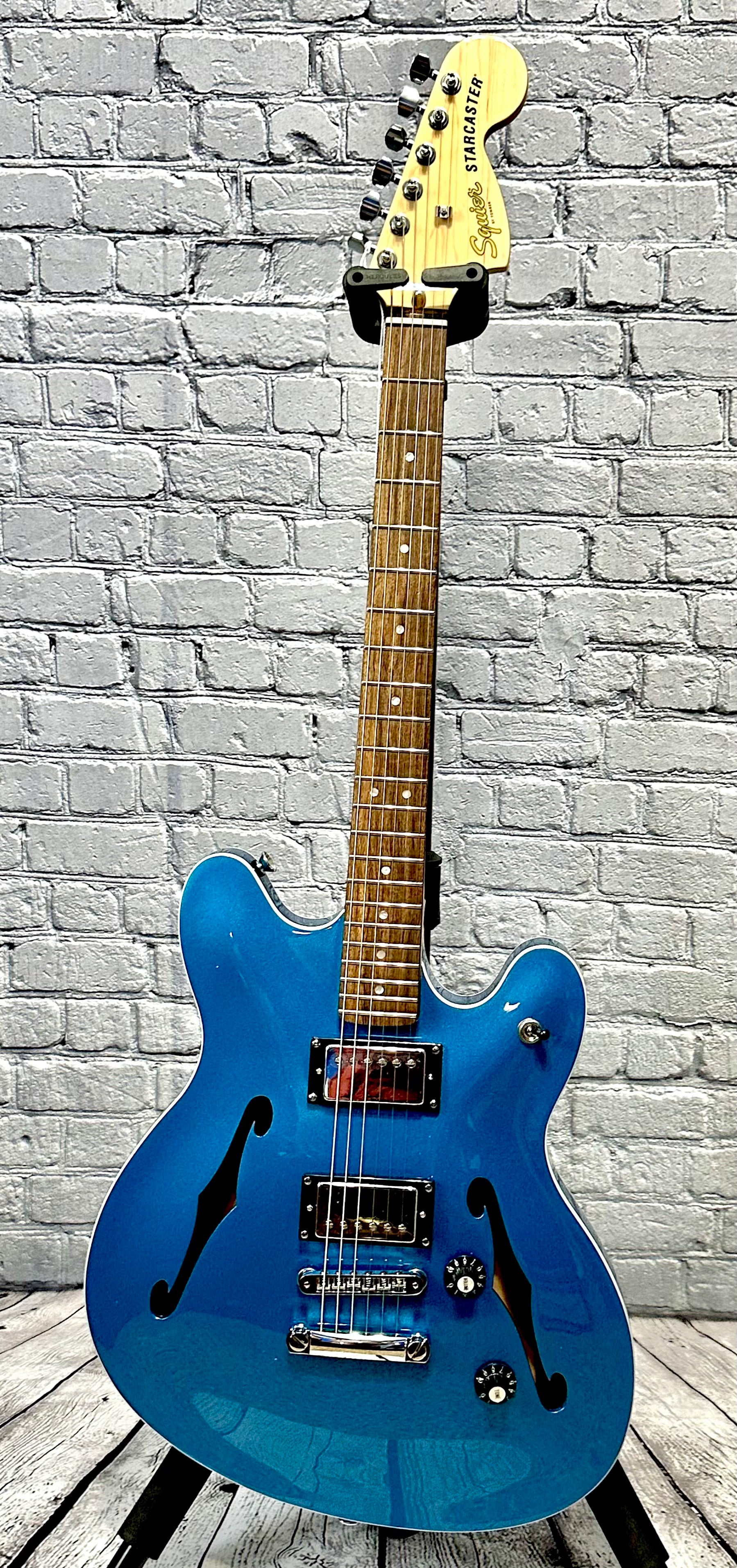 Squier FSR Affinity Starcaster Deluxe-Lake Placid Blue