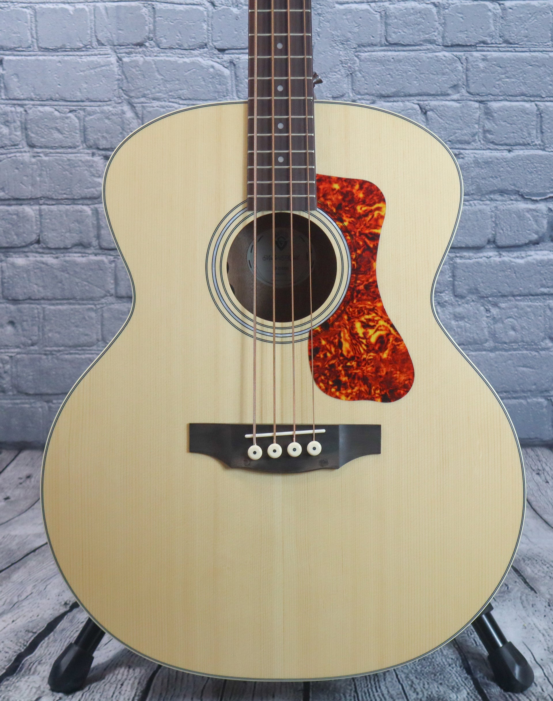 Guild B-240E Concert Acoustic-Electric Bass Guitar-Natural