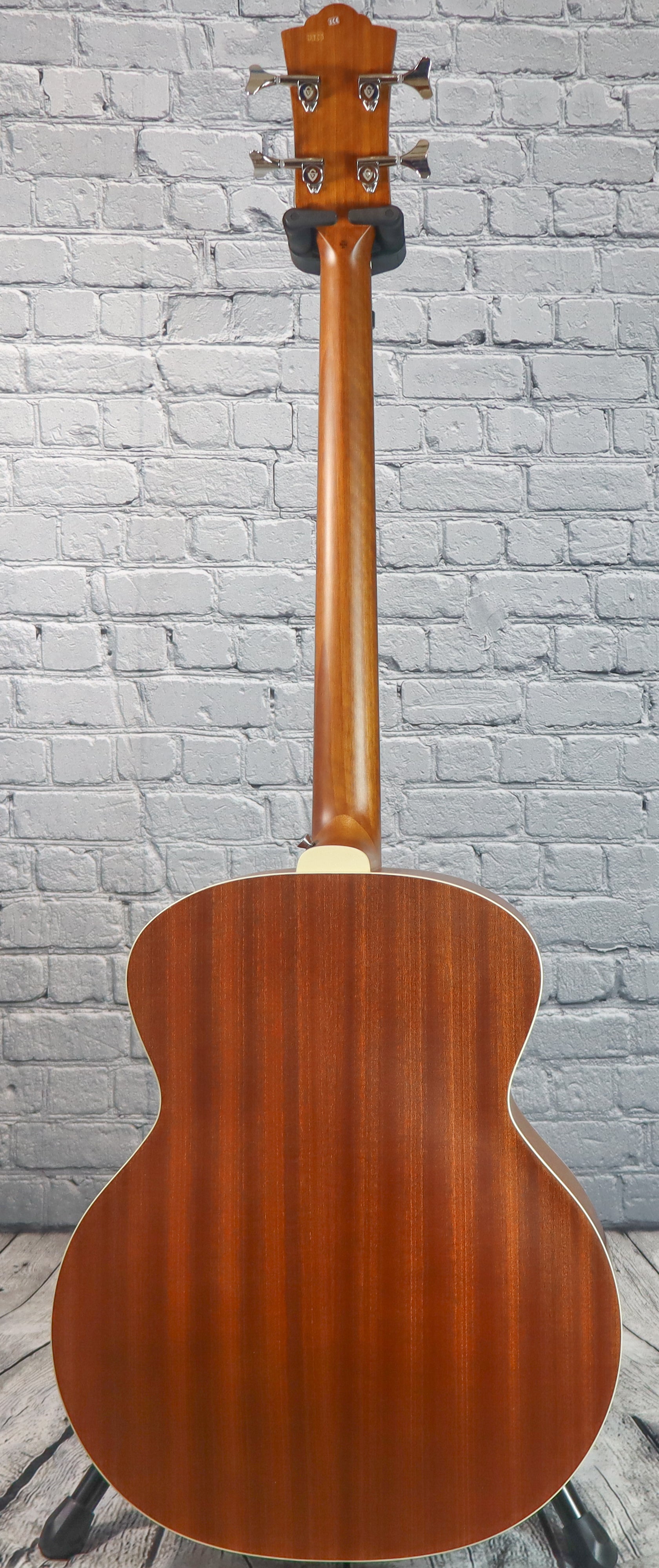 Guild B-240E Concert Acoustic-Electric Bass Guitar-Natural