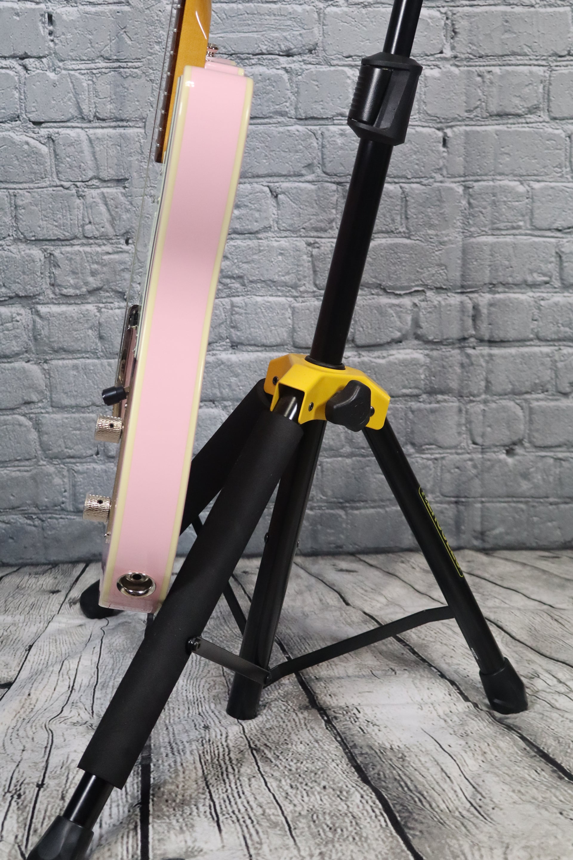 Squier Custom Esquire-Shell Pink