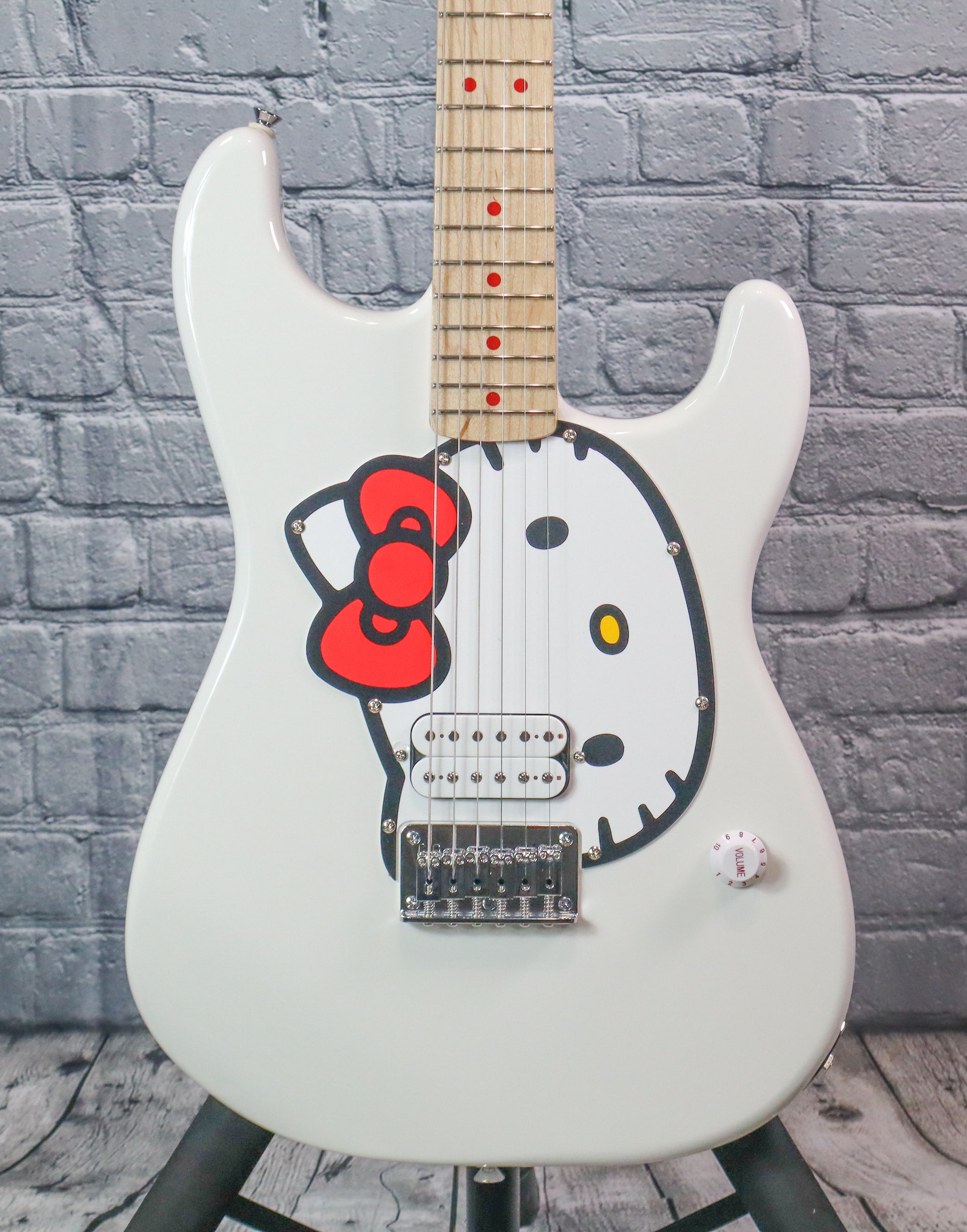 Squier Hello Kitty Stratocaster-White