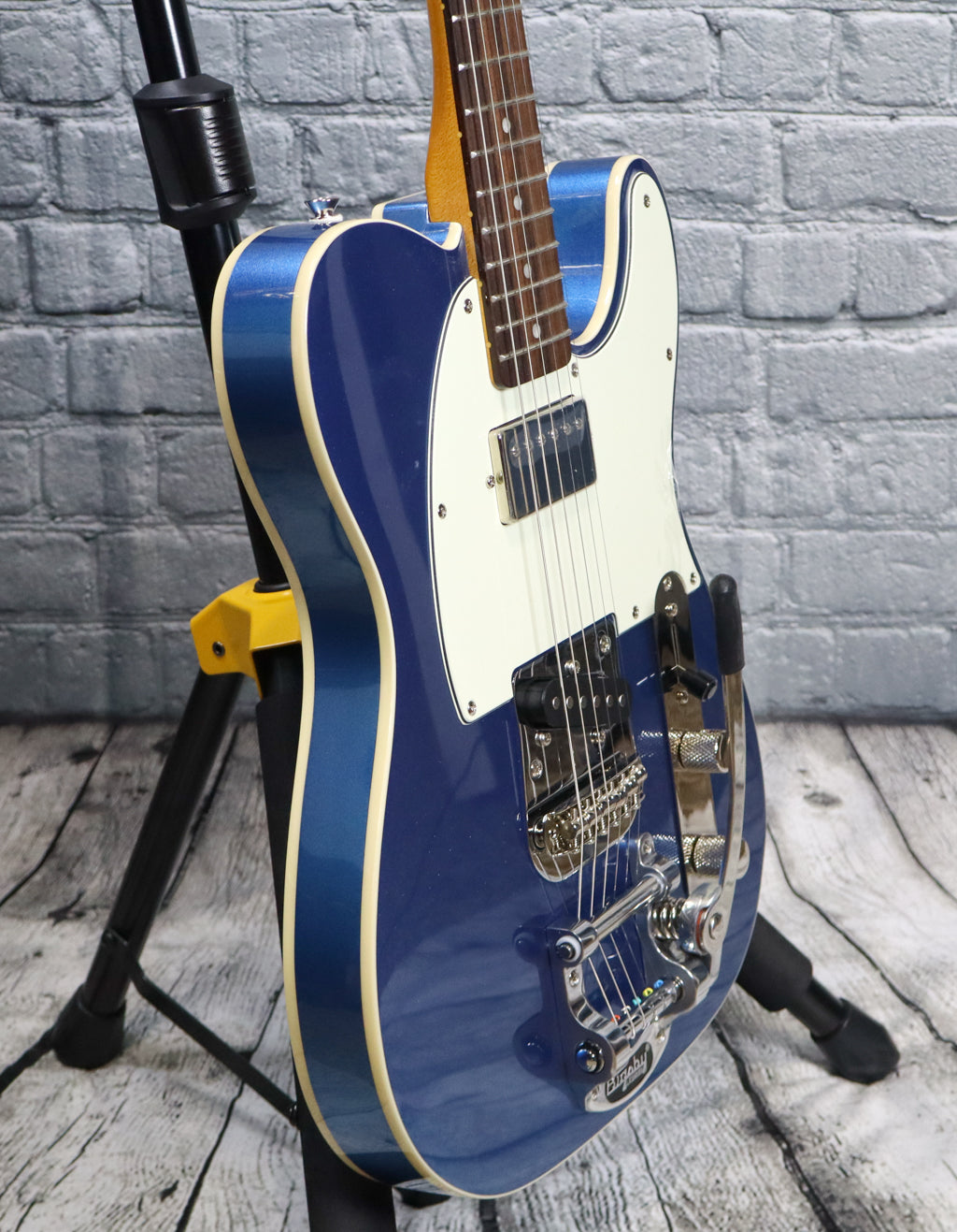 Squier Classic Vibe Custom Telecaster Bigsby SH-Lake Placid Blue