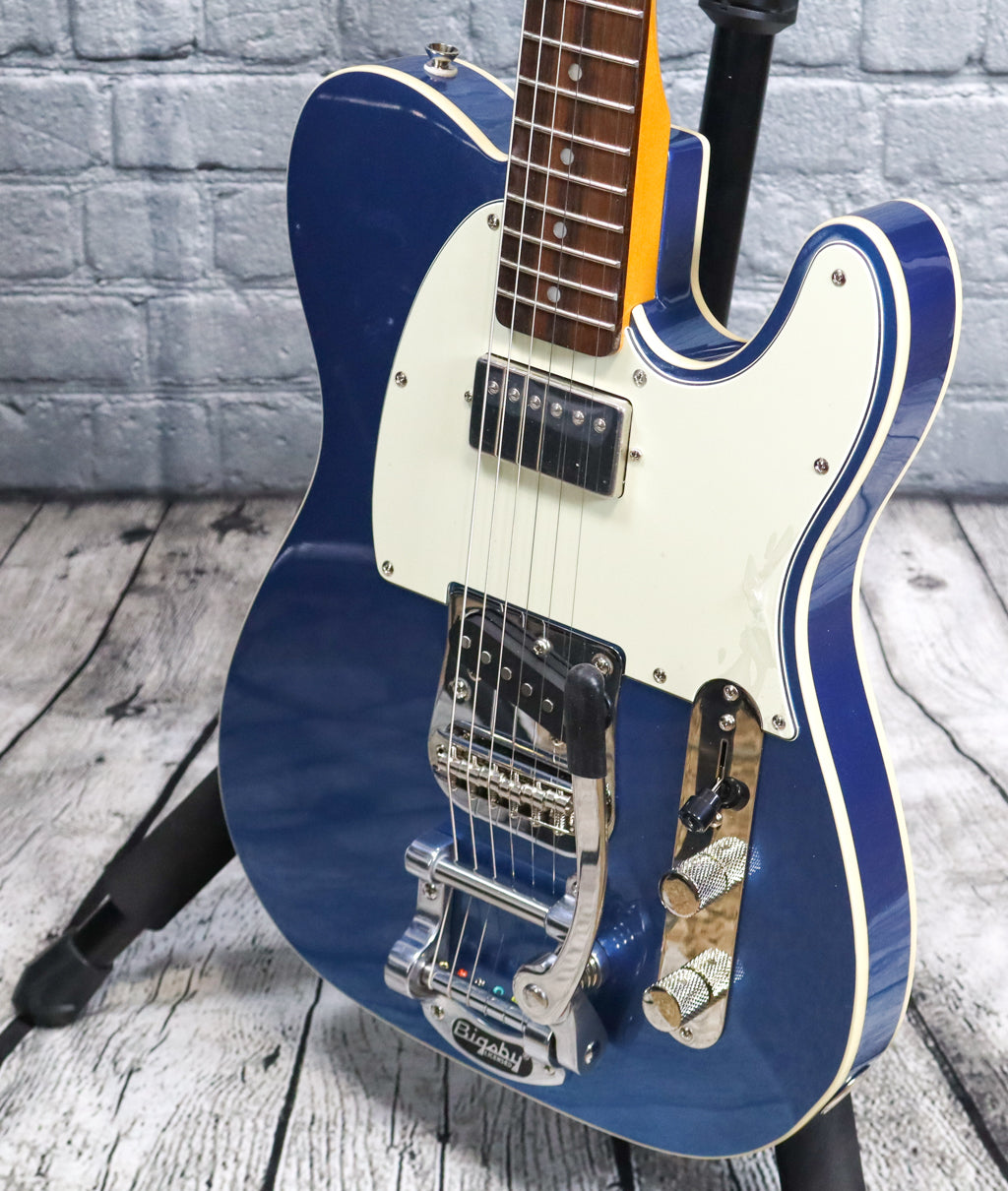 Squier Classic Vibe Custom Telecaster Bigsby SH-Lake Placid Blue