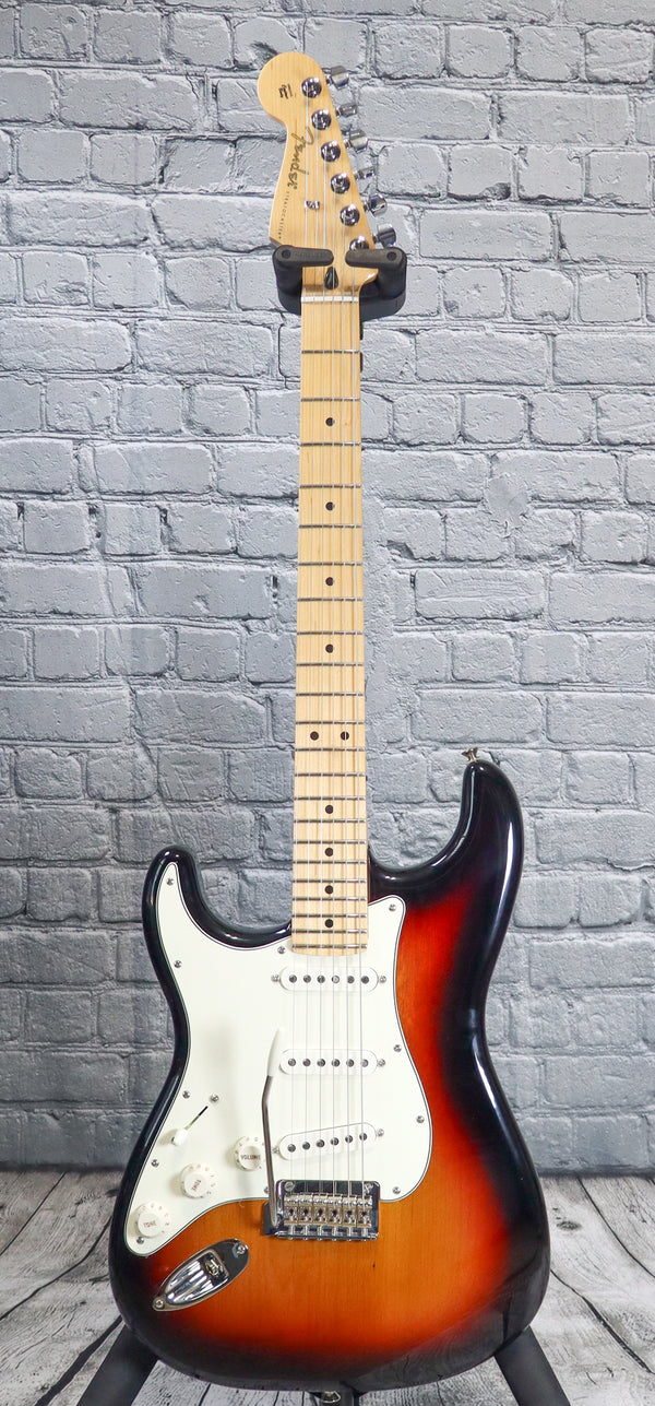 Fender Player Stratocaster Left Handed-3 Tone Sunburst
