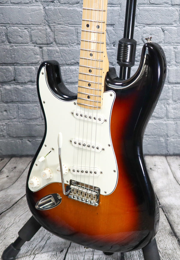 Fender Player Stratocaster Left Handed-3 Tone Sunburst