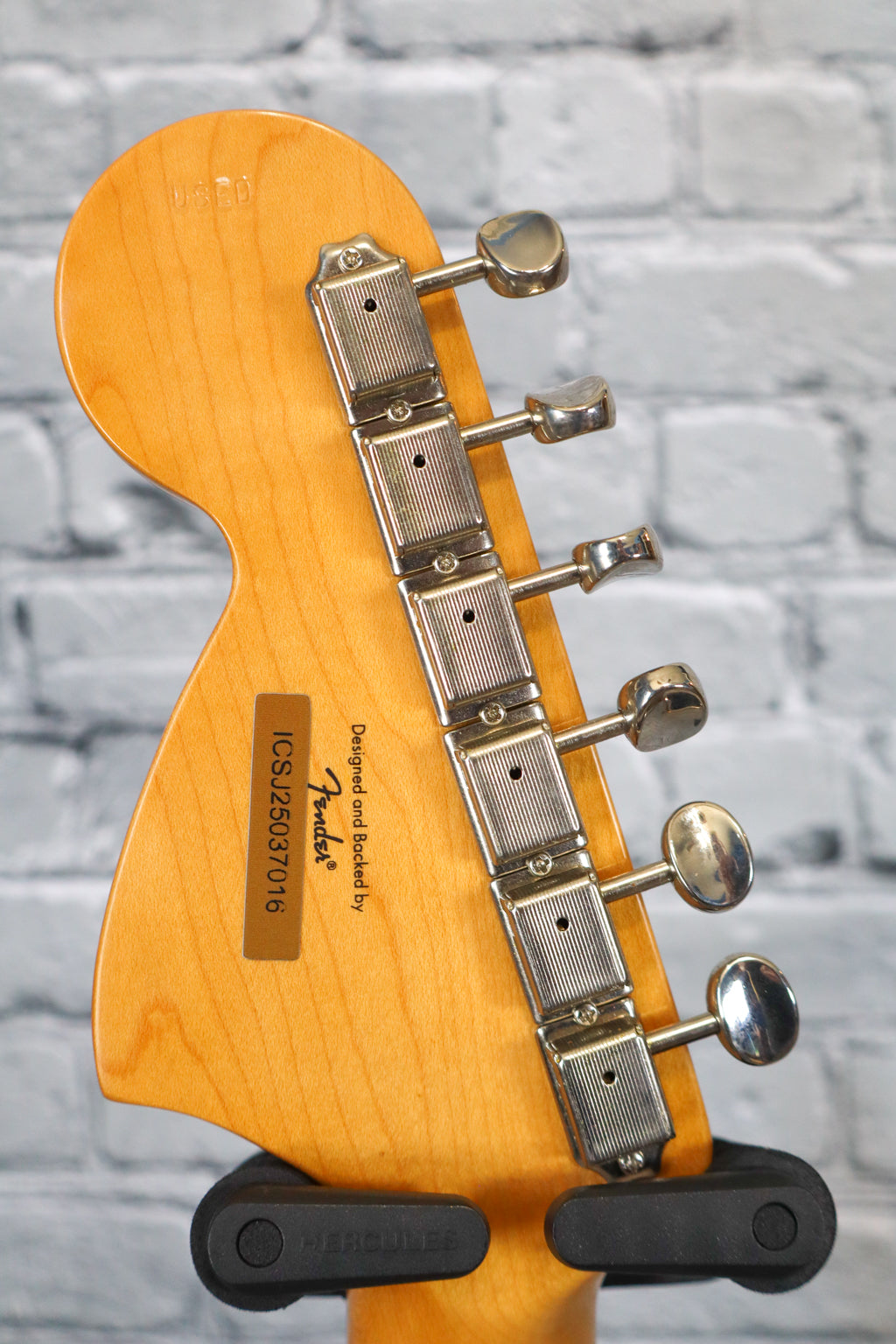 Squier Classic Vibe 70s Stratocaster HSS-Walnut