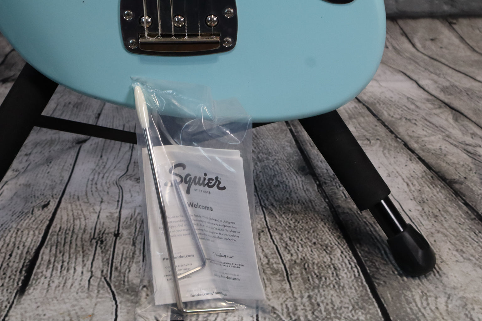 Squier Classic Vibe 70s Jaguar-Daphne Blue (0285)