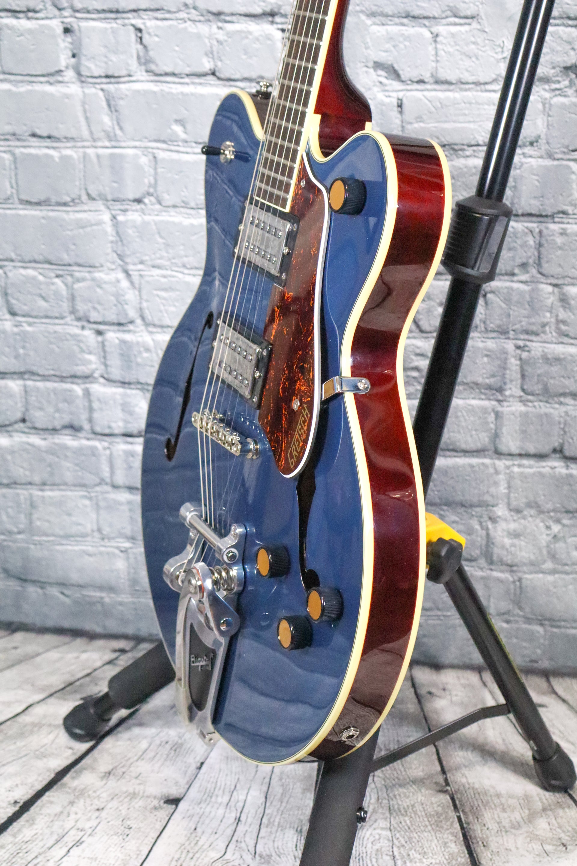 Gretsch G2622T Streamliner Center Block Double Cut Electric Guitar with Bigsby-Dark Denim