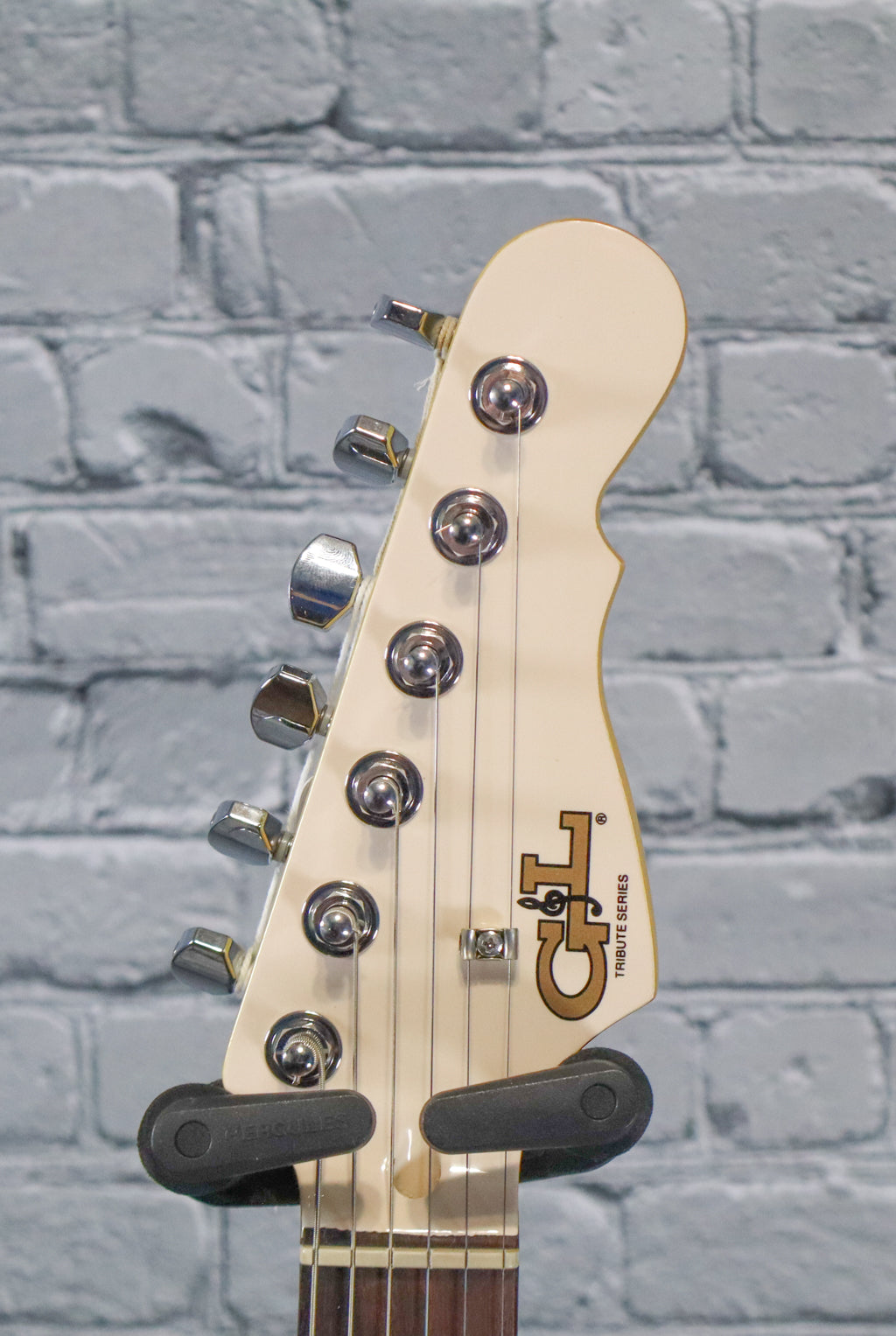 G&L Tribute Comanche Electric Guitar-Olympic White