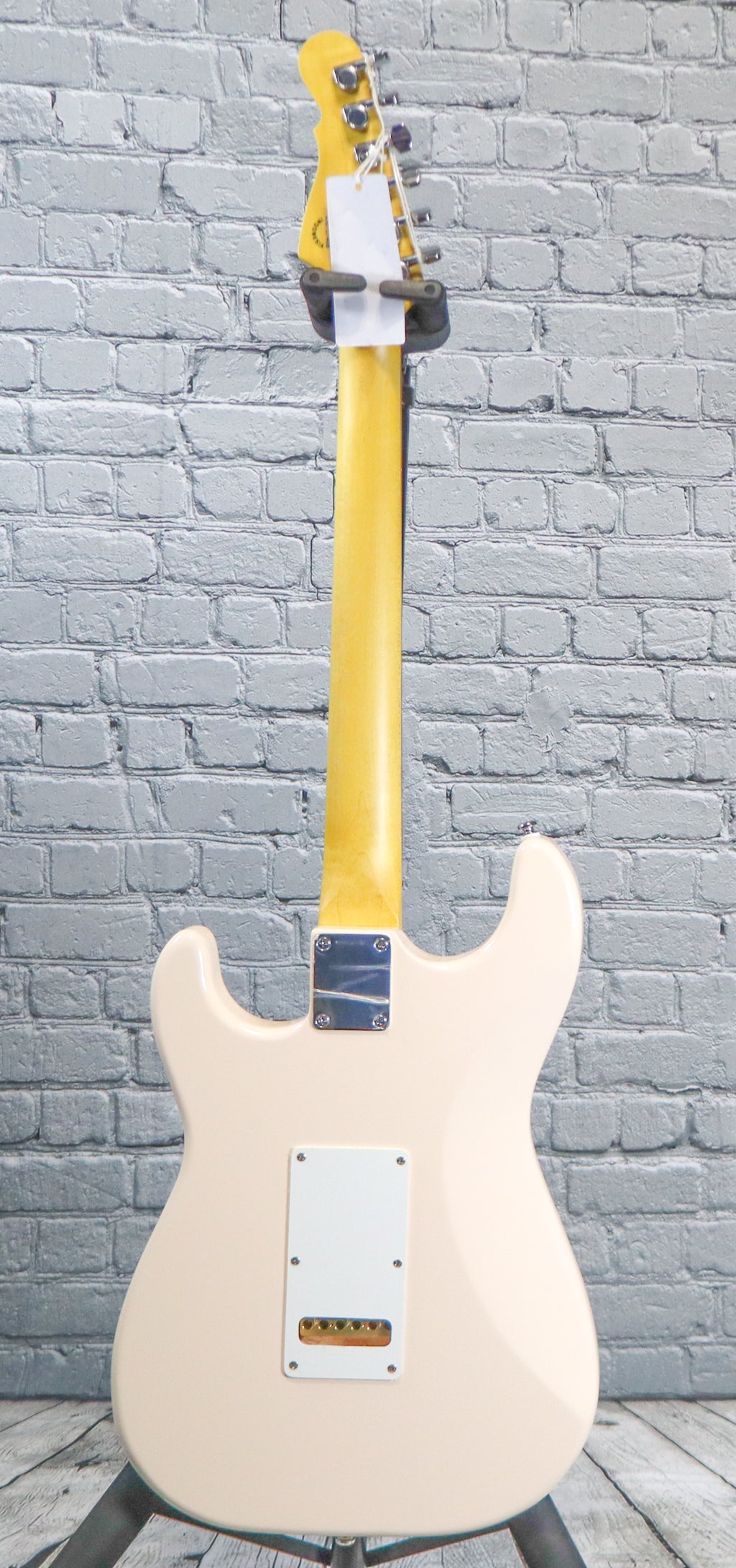 G&L Tribute Comanche Electric Guitar-Olympic White