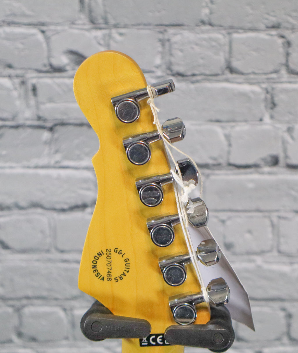 G&L Tribute Comanche Electric Guitar-Olympic White