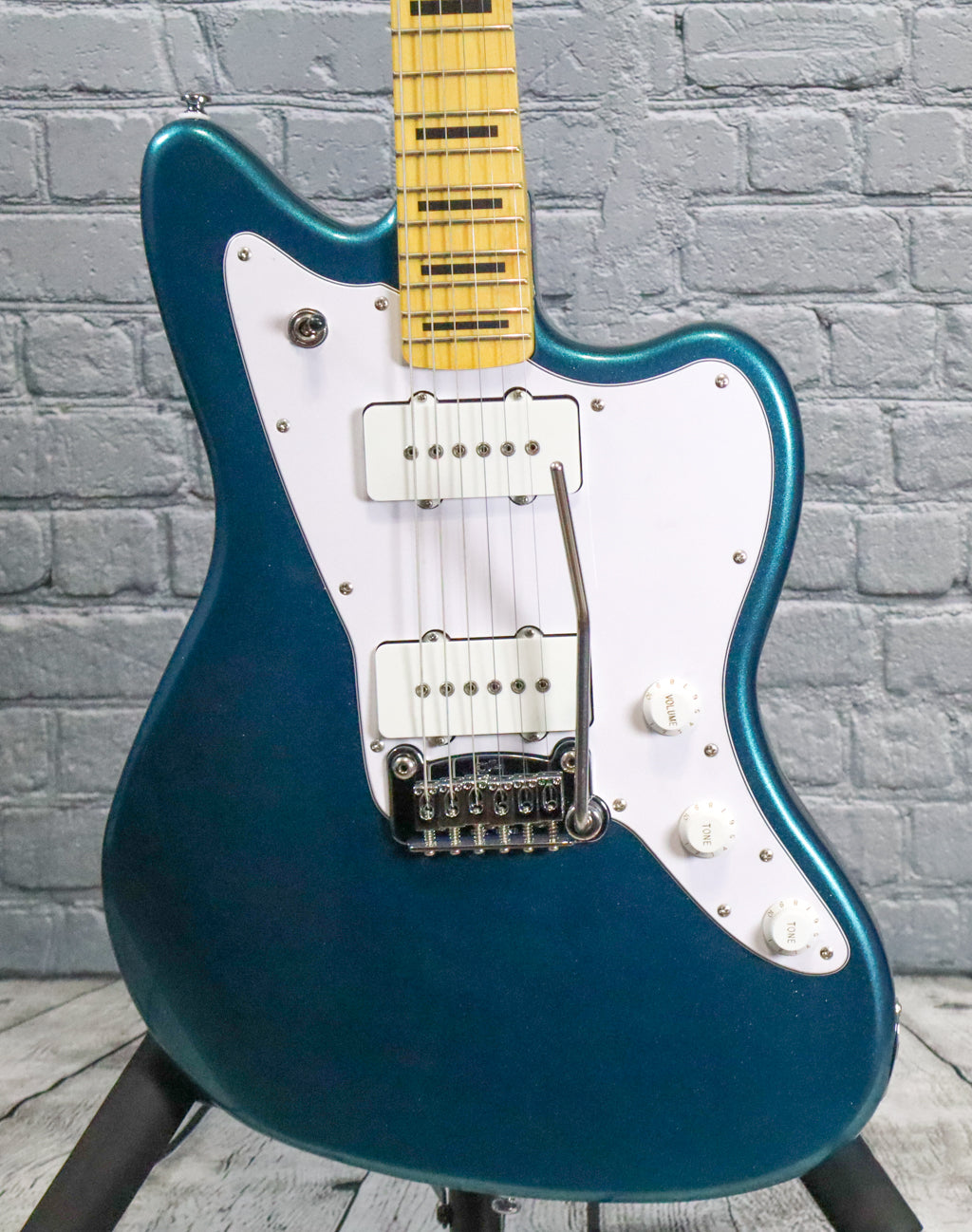 G&L Tribute Doheny Electric Guitar-Emerald Blue