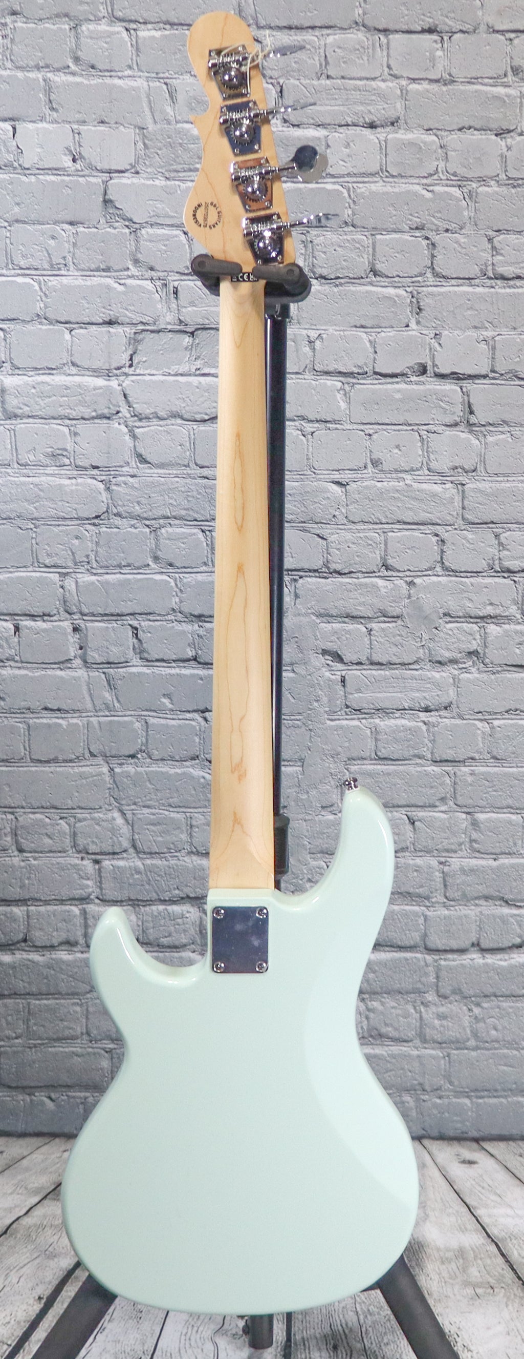 G&L Tribute SB-2 Bass Guitar-Surf Green