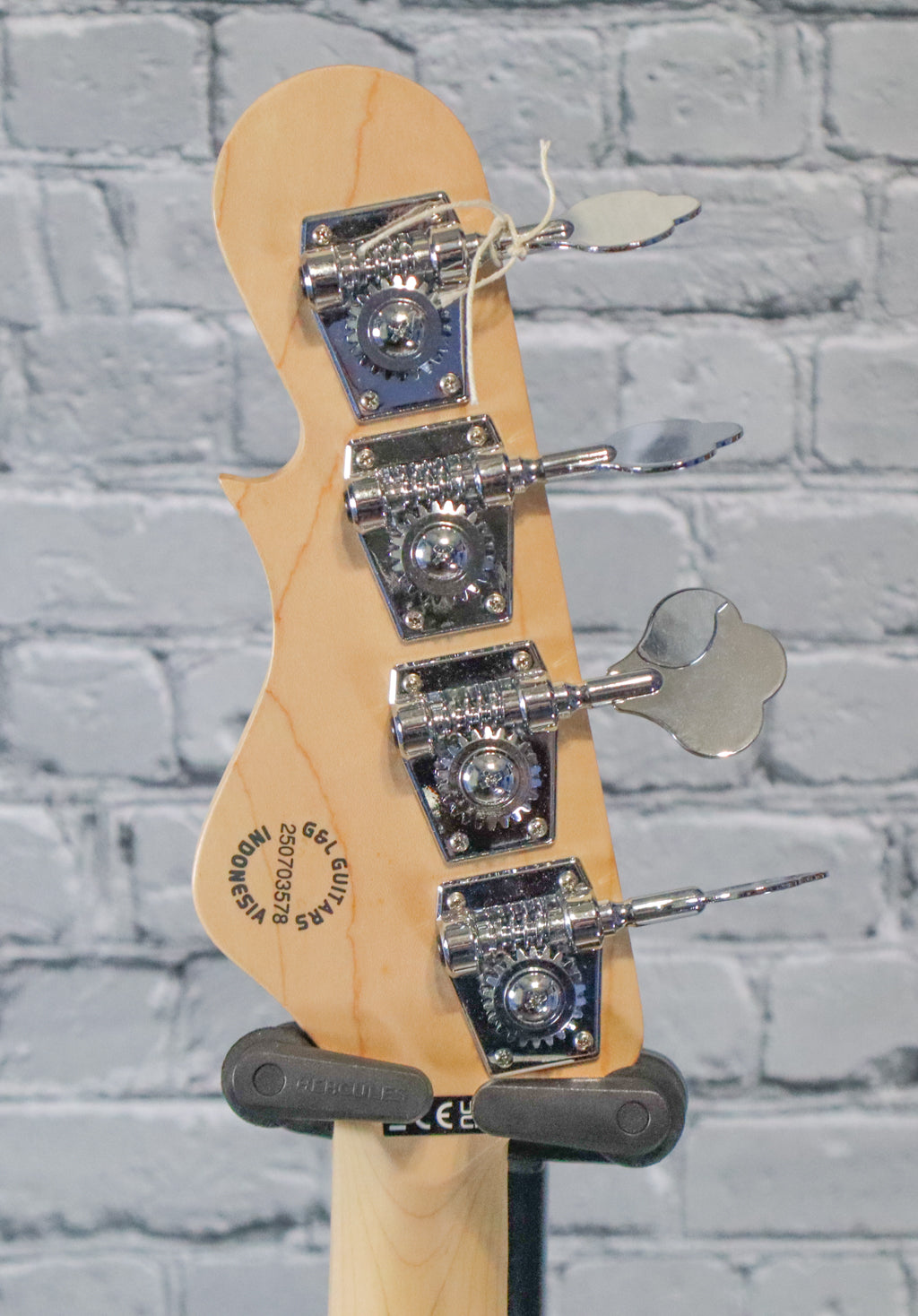 G&L Tribute SB-2 Bass Guitar-Surf Green