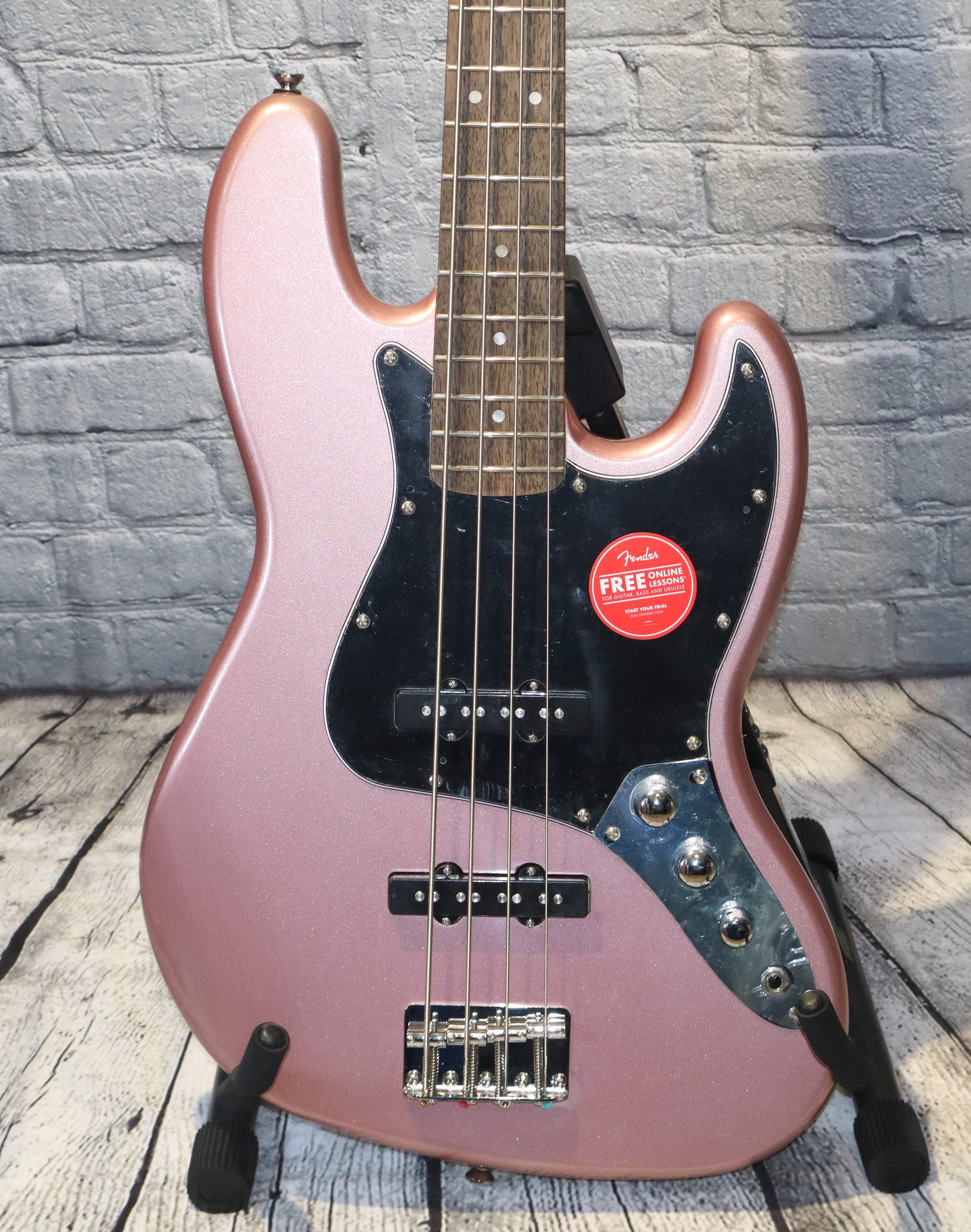 Squier Affinity Jazz Bass-Burgundy Mist