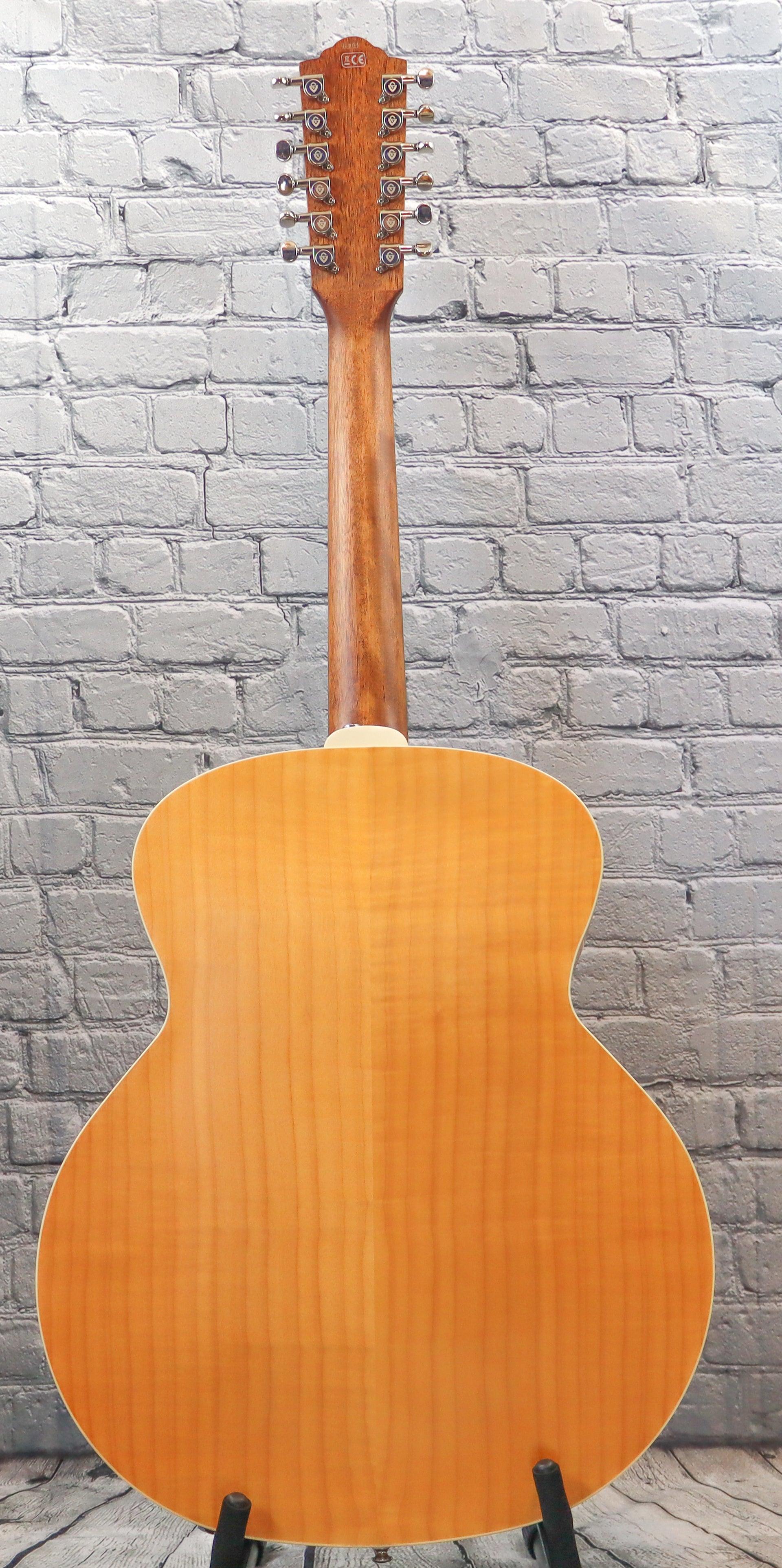 Guild F2512E Maple 12 string acoustic/electric guitar-Natural