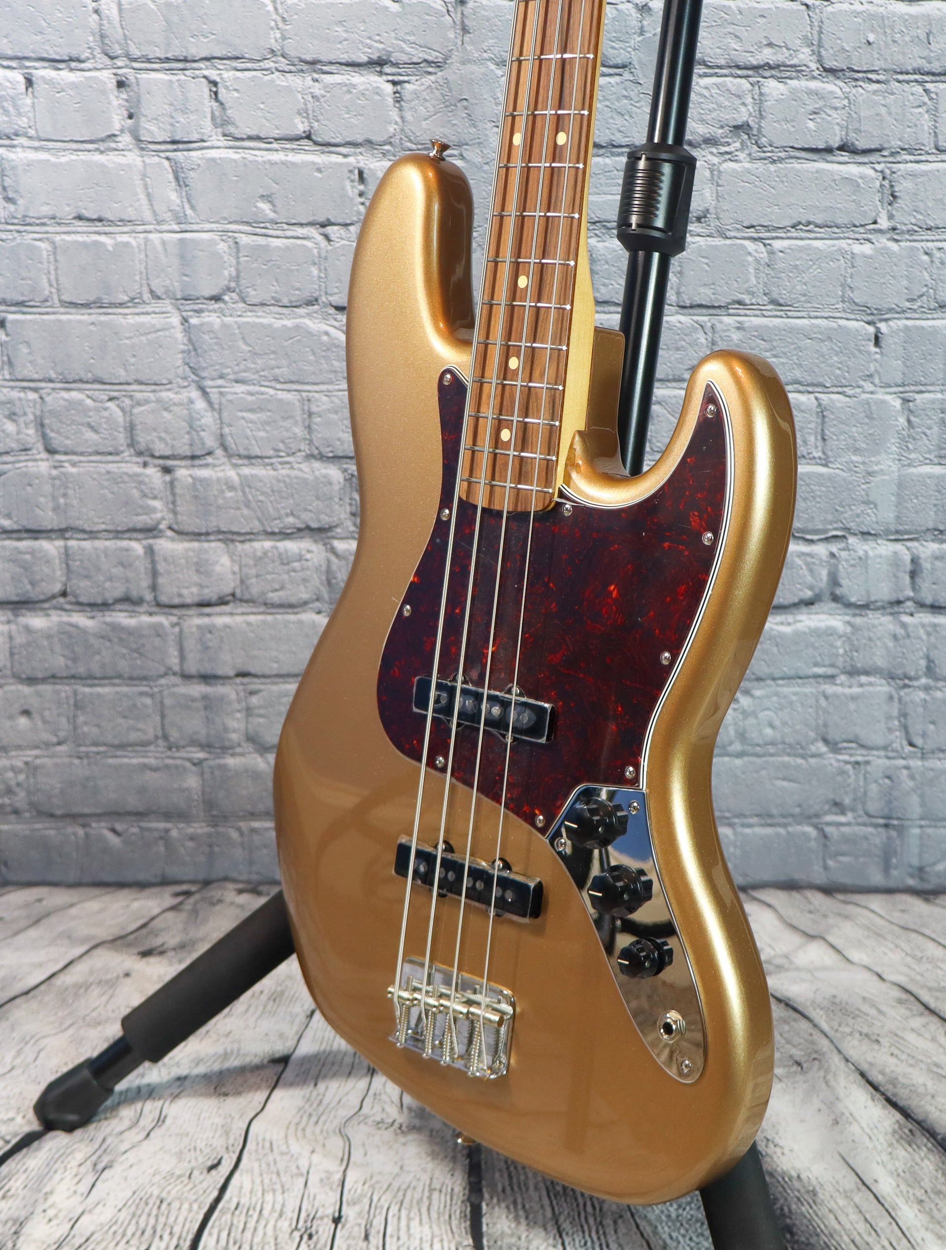 Fender Vintera 60s Jazz Bass-Firemist Gold