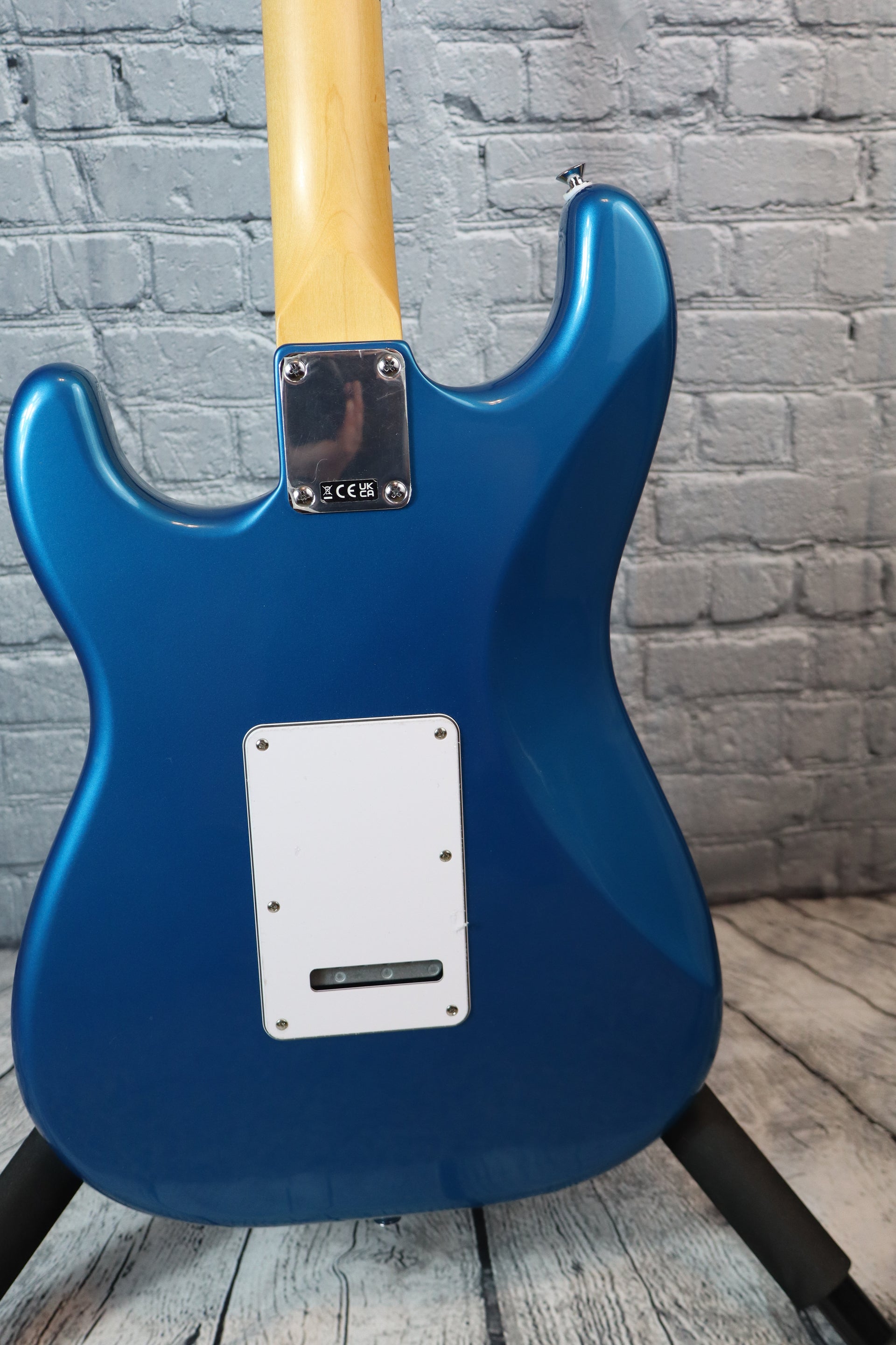 Fender Standard Stratocaster HSS-Aqua Marine Metallic