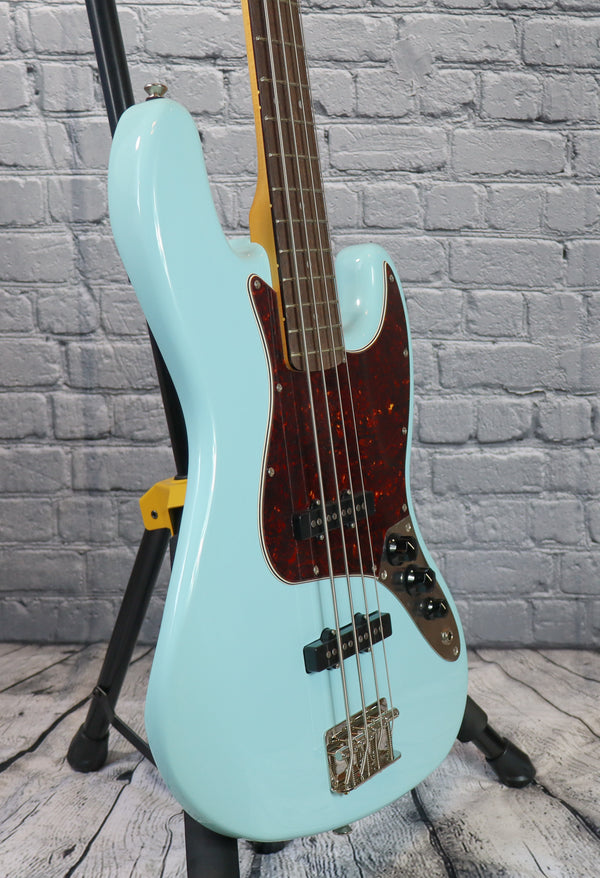 Squier Classic Vibe 60s Jazz Bass-Daphne Blue