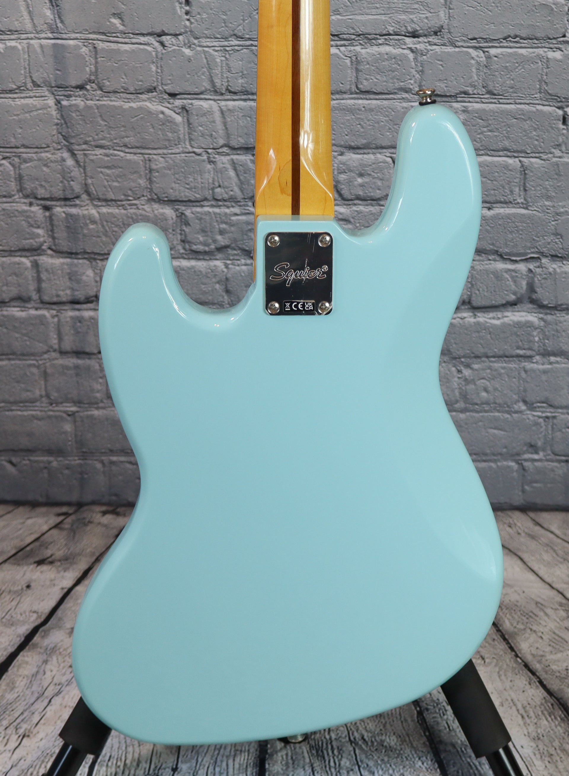 Squier Classic Vibe 60s Jazz Bass-Daphne Blue