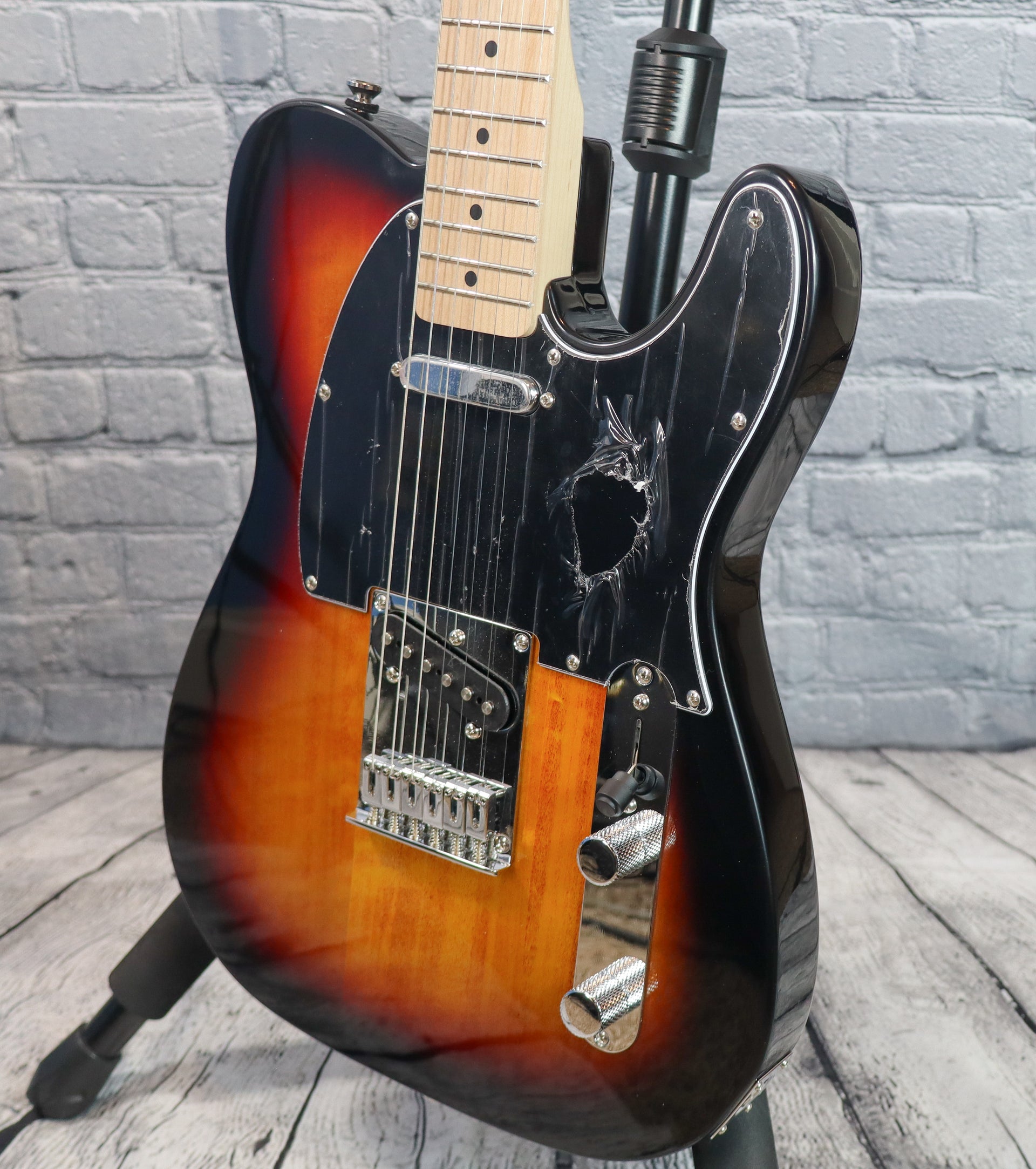 Squier Affinity Telecaster-3 Tone Sunburst