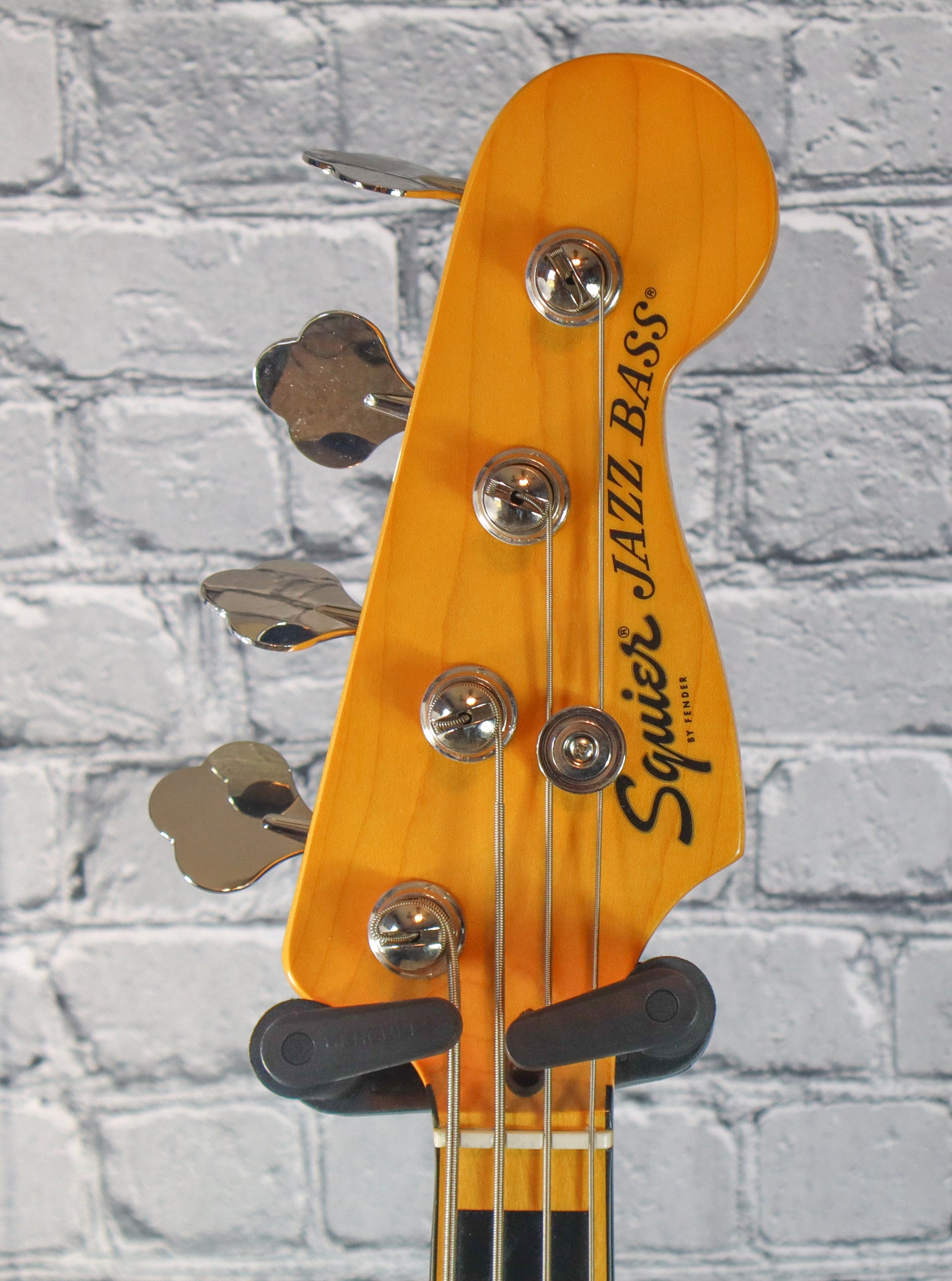 Squier Classic Vibe 70s Jazz Bass-3 Tone Sunburst