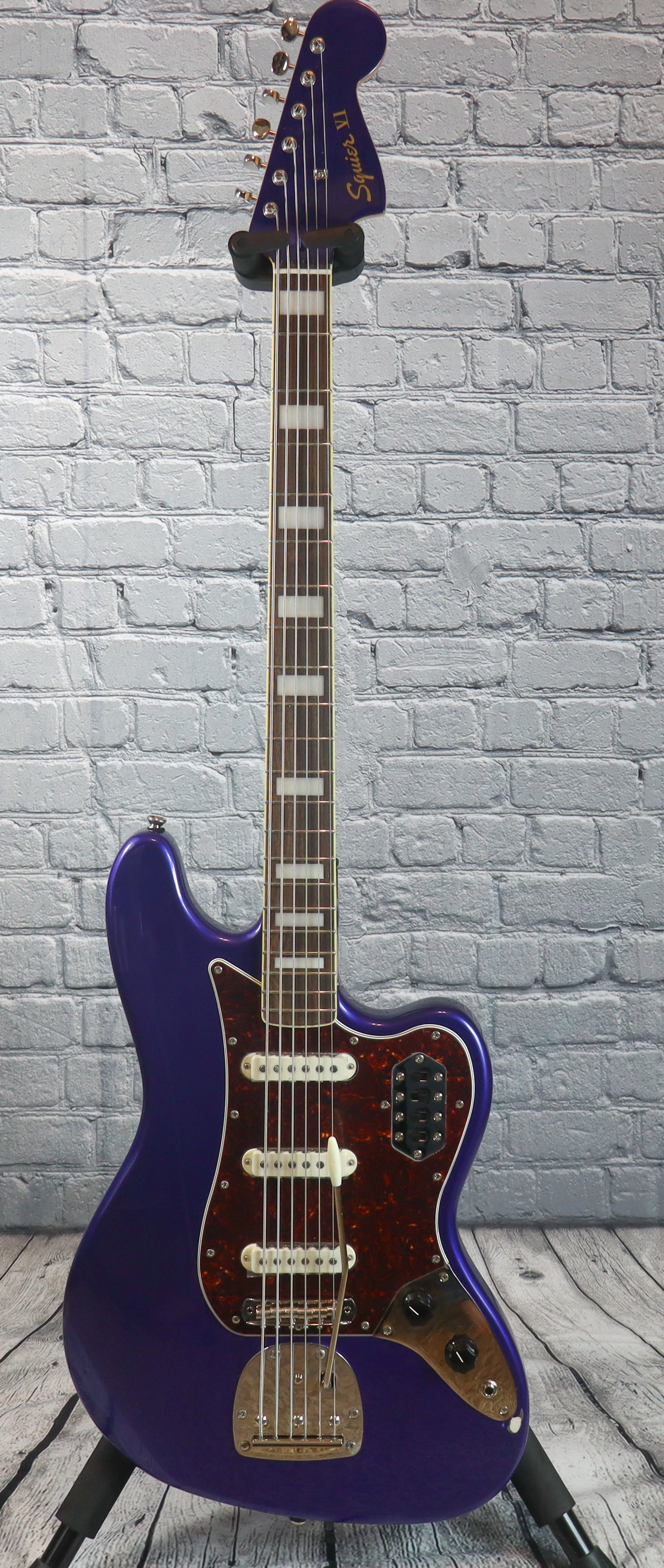 Squier FSR Classic Vibe Bass VI-Purple Metallic