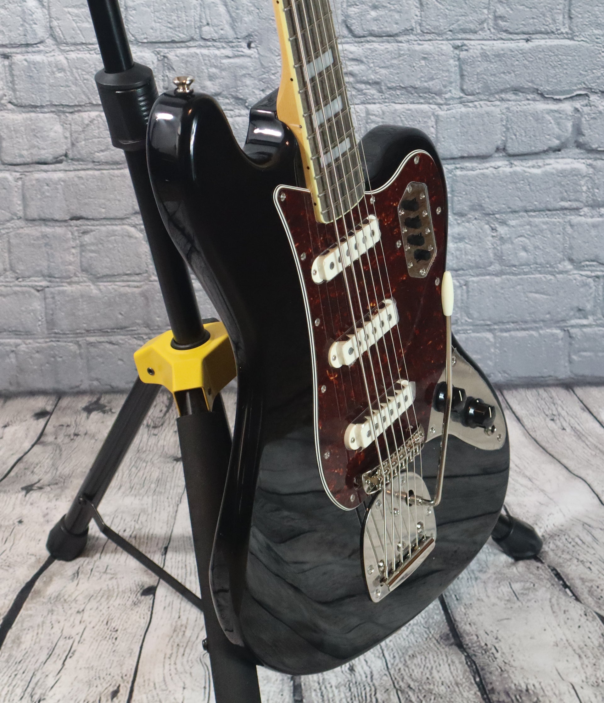 Squier Classic Vibe Bass VI-Black (5285)
